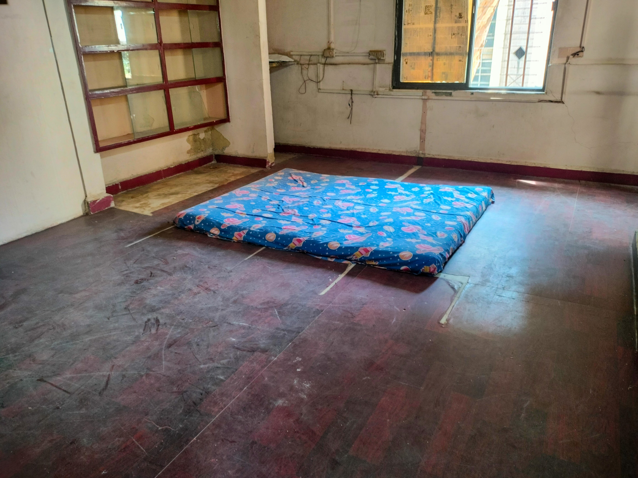 550 square feet Flat for sale in Chowk — photo 8