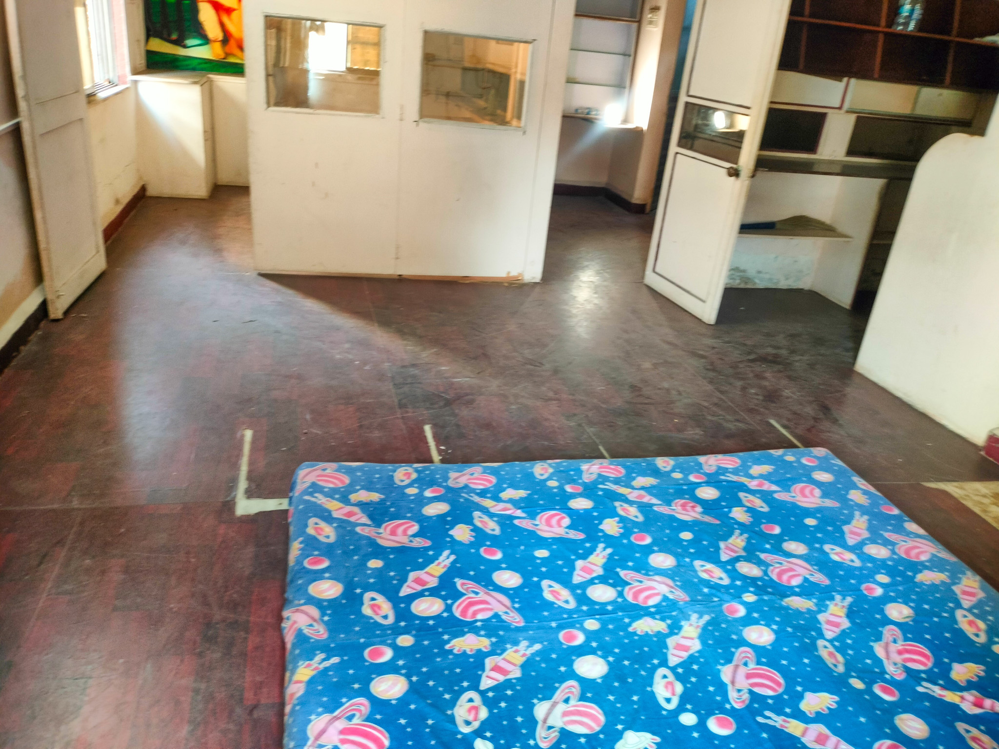550 square feet Flat for sale in Chowk — photo 10
