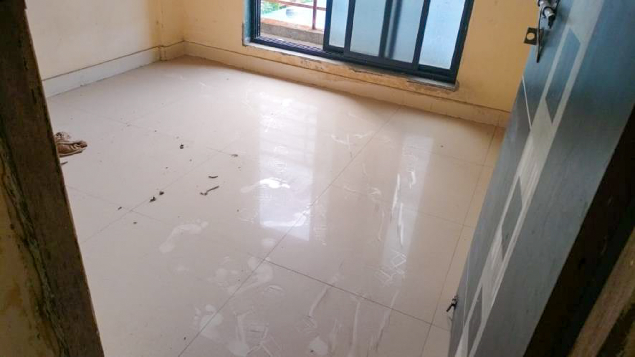 342 square feet Flat for sale in Khapoli — photo 4