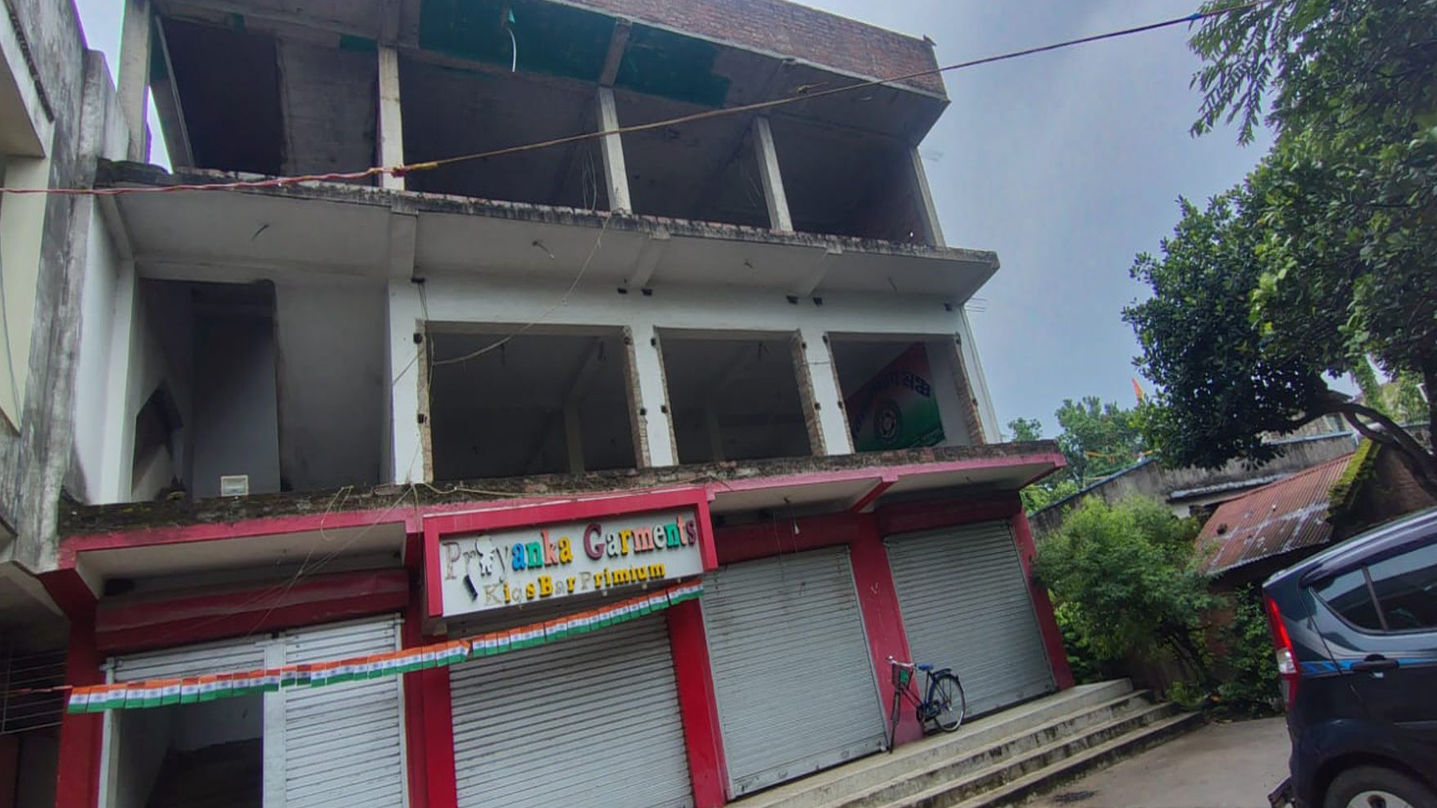 2135.31 square feet Shops for sale in Bamunpara more Memari — photo 12