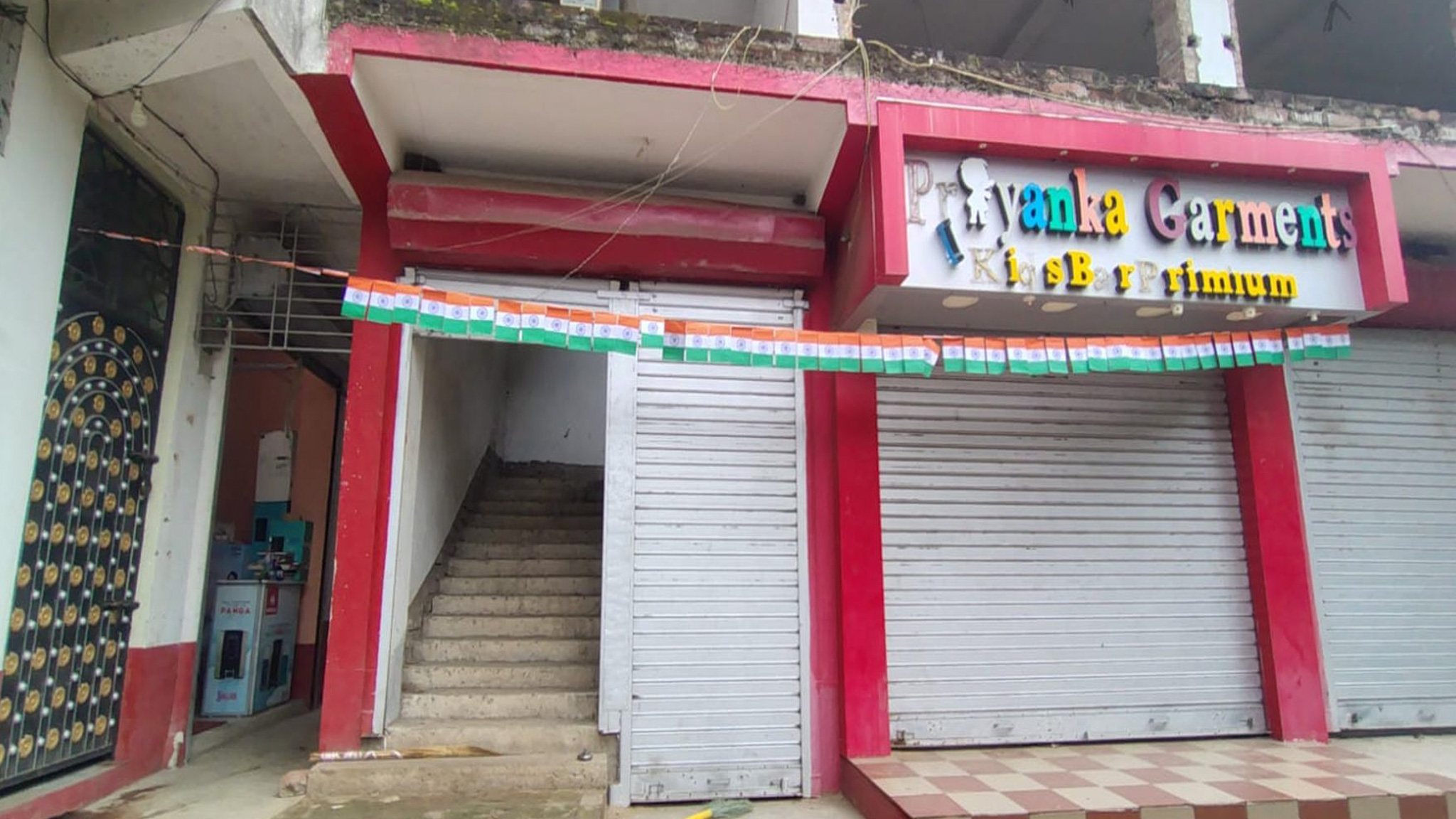2135.31 square feet Shops for sale in Bamunpara more Memari — photo 9