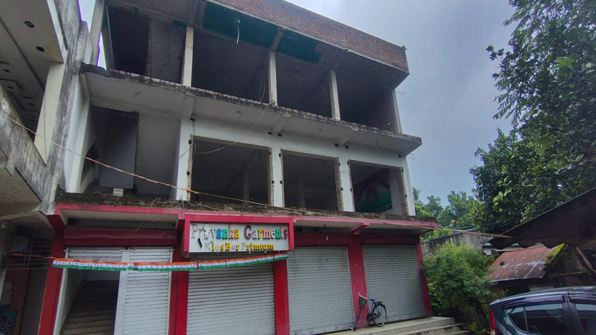 2135.31 square feet Shops for sale in Bamunpara more Memari — photo 15