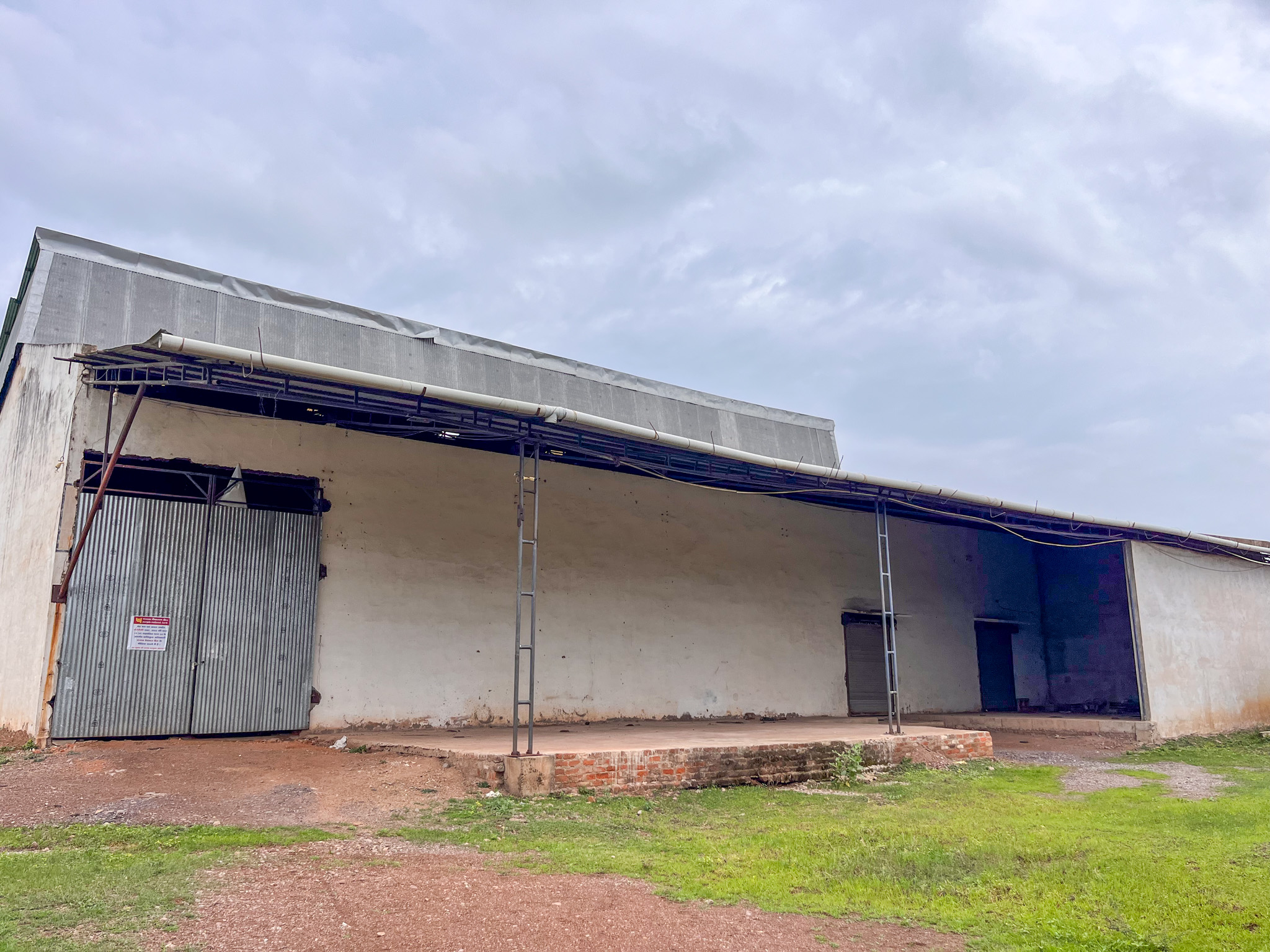 Industrial Plot with Factory Building for sale in Selud Utai — photo 10