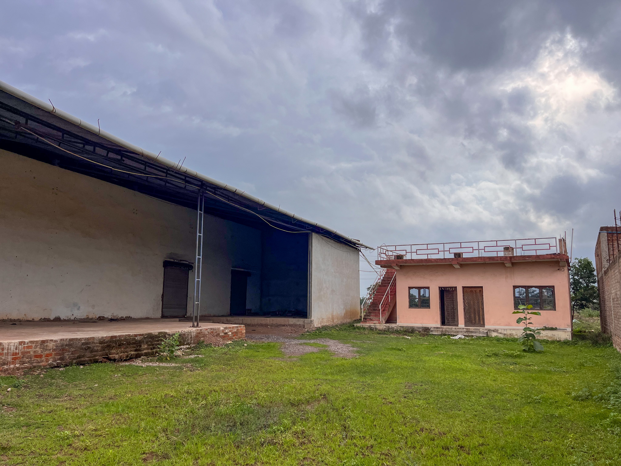 Industrial Plot with Factory Building for sale in Selud Utai — photo 11