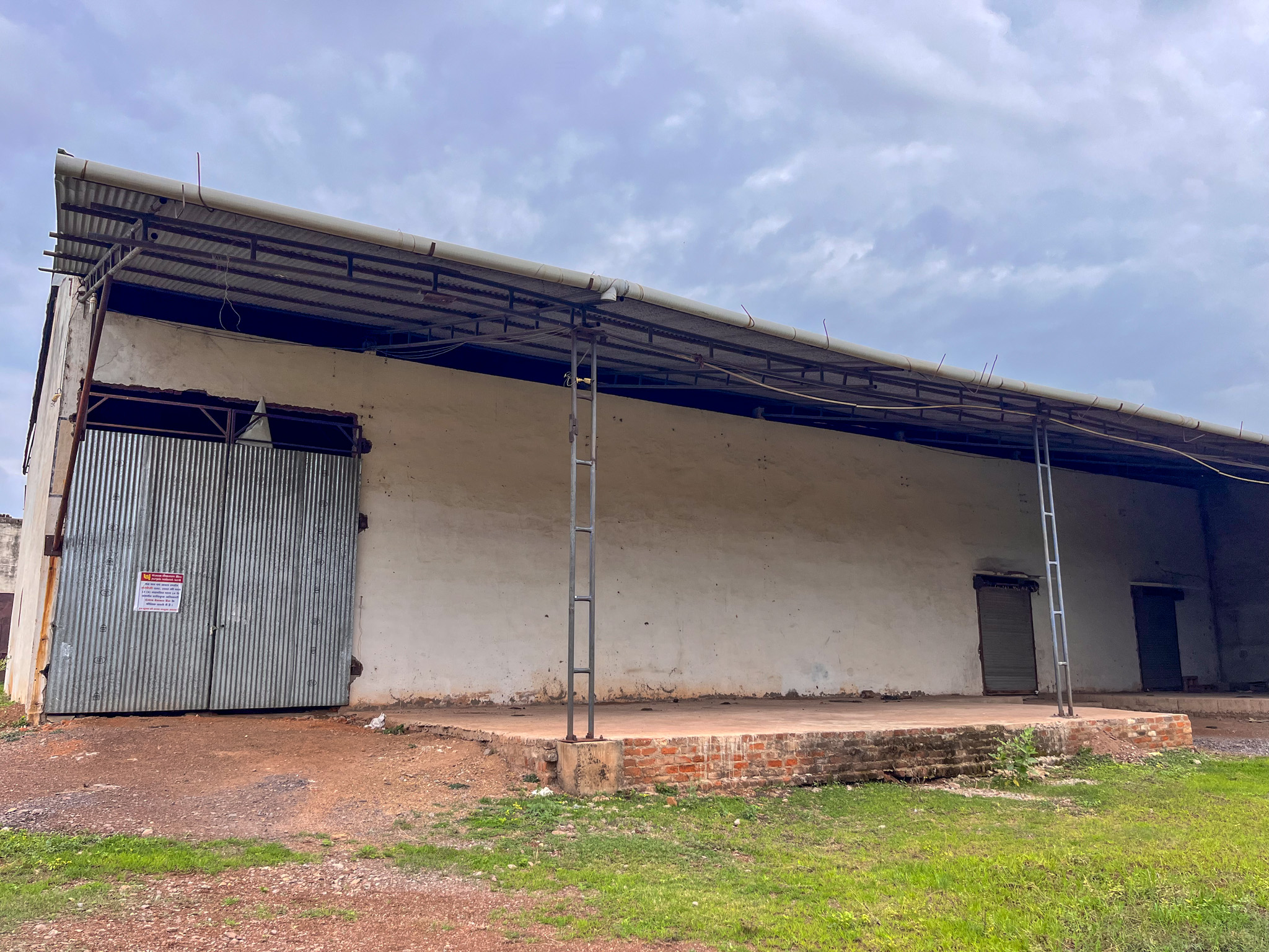 Industrial Plot with Factory Building for sale in Selud Utai — photo 12