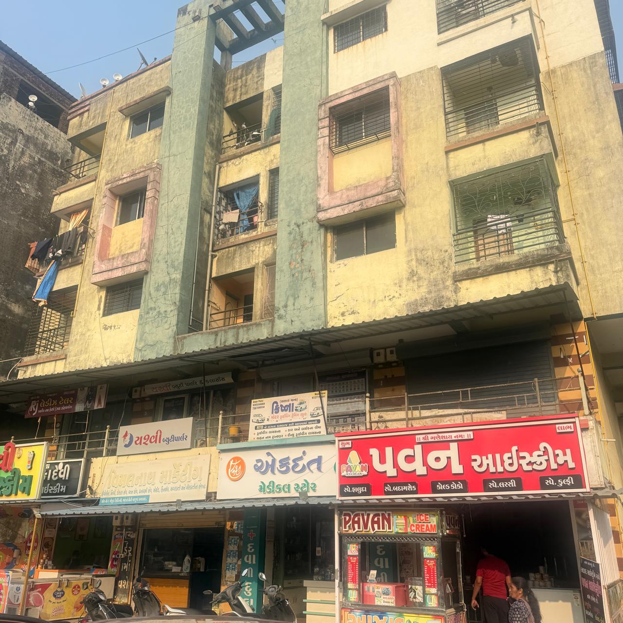 140.33 square meter Flat for sale in Flat No.-204 & 205, 2nd FLOOR, GOKUL RESIDENCY,MOJE: SARIBUJRANG TA. GANDEVI, Di. Navsari  Navsari — photo 1