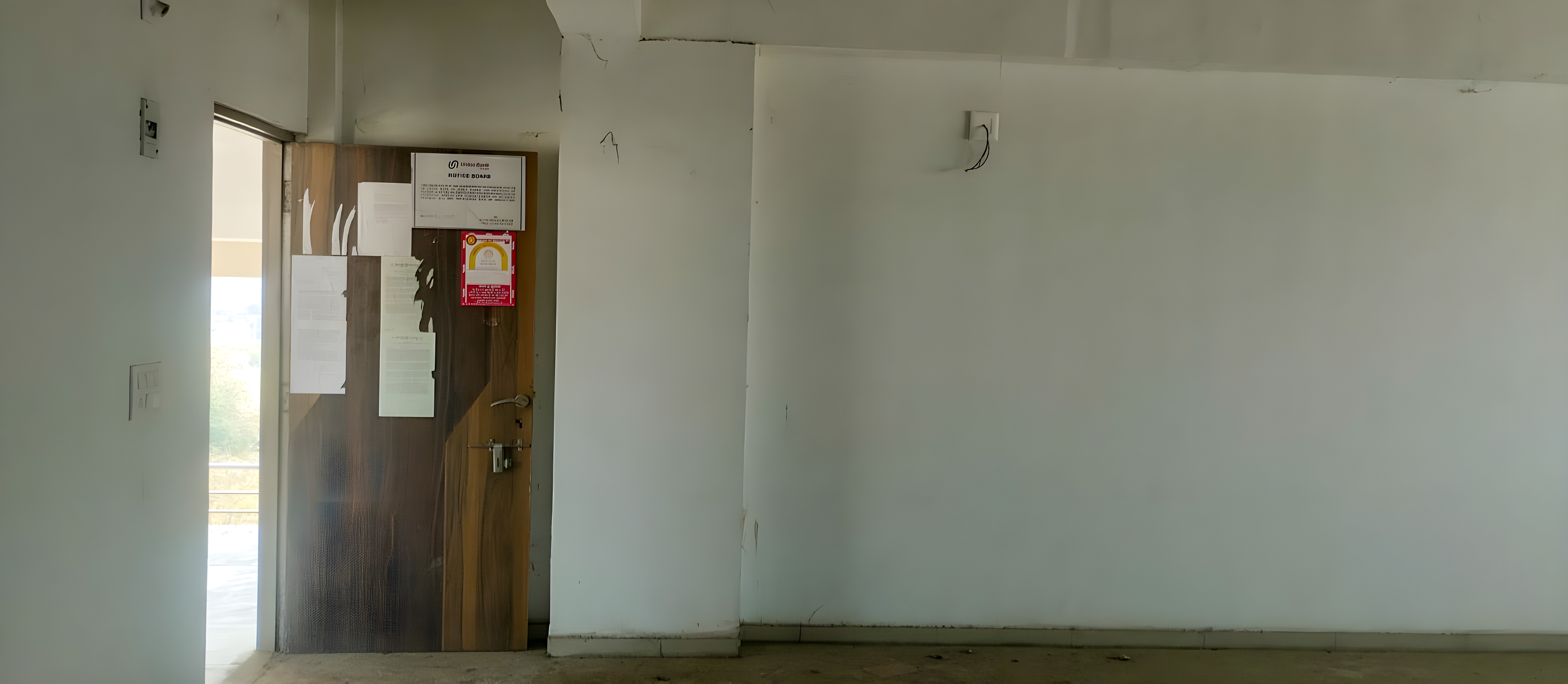 Office for sale in Ahmedabad — photo 10