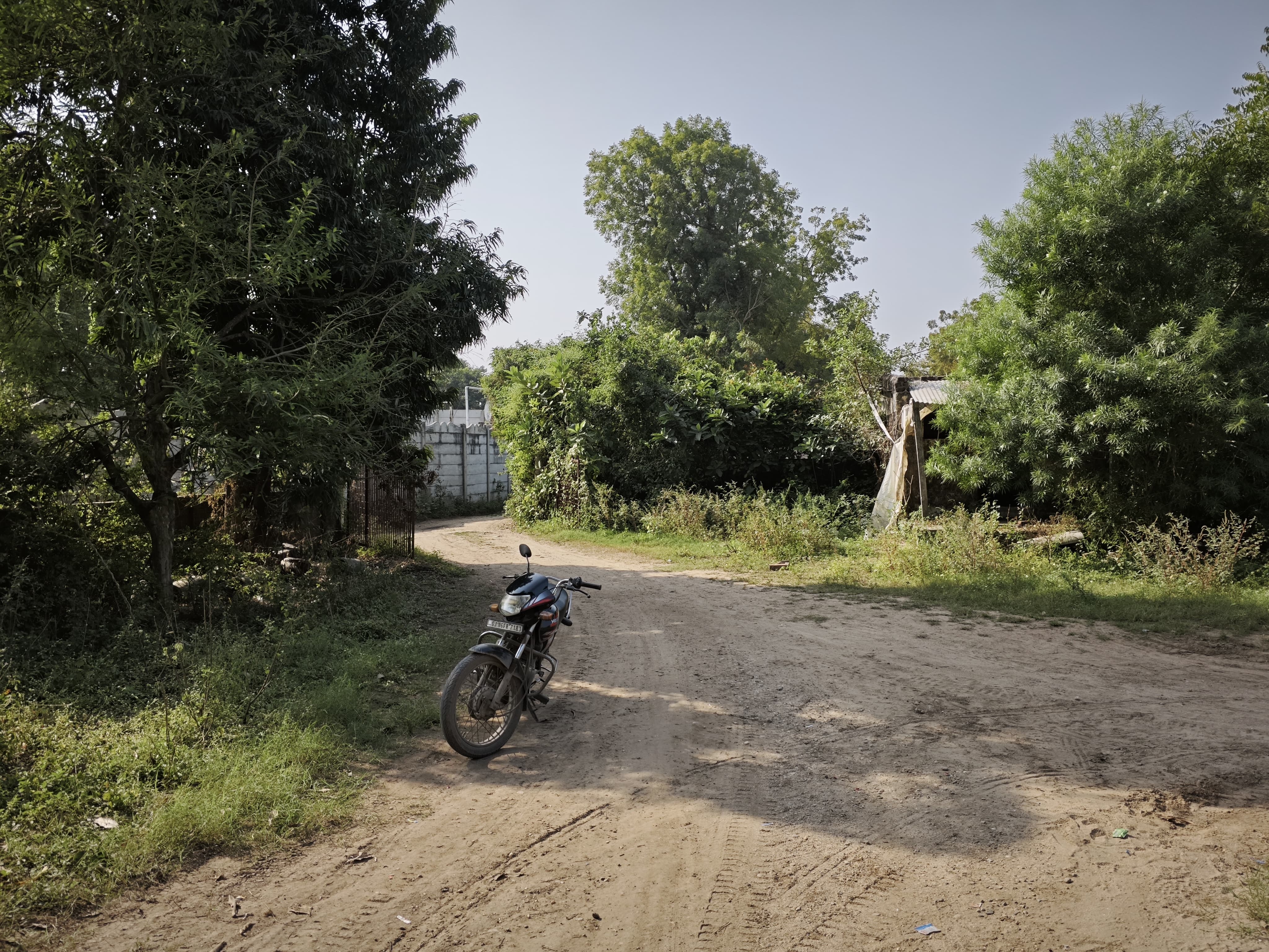 41549 square feet Plot for sale in SHIVAM CEMENT PRODUCTS SITUATED ON S NO 2062 ADMEASURING HEQ 0-39-96 3996 SQ MTR AS PER 7 12 3860SQM Anand — photo 3