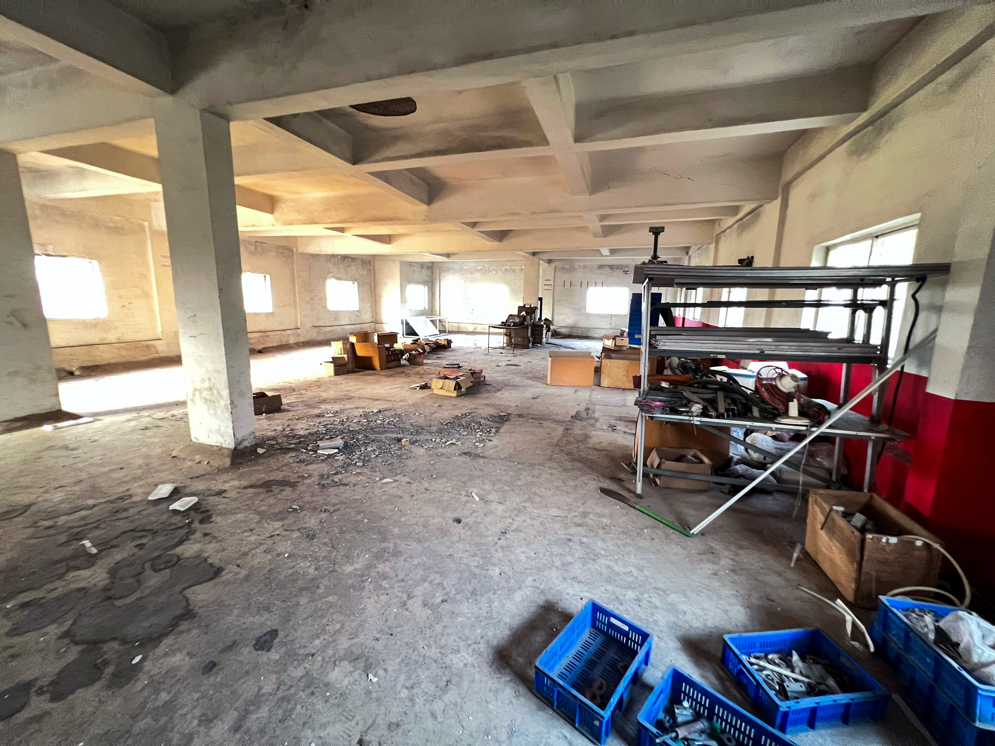 1384 square meter Industrial Plot with Factory Building for sale in INDUSTRIAL Eklahare — photo 1