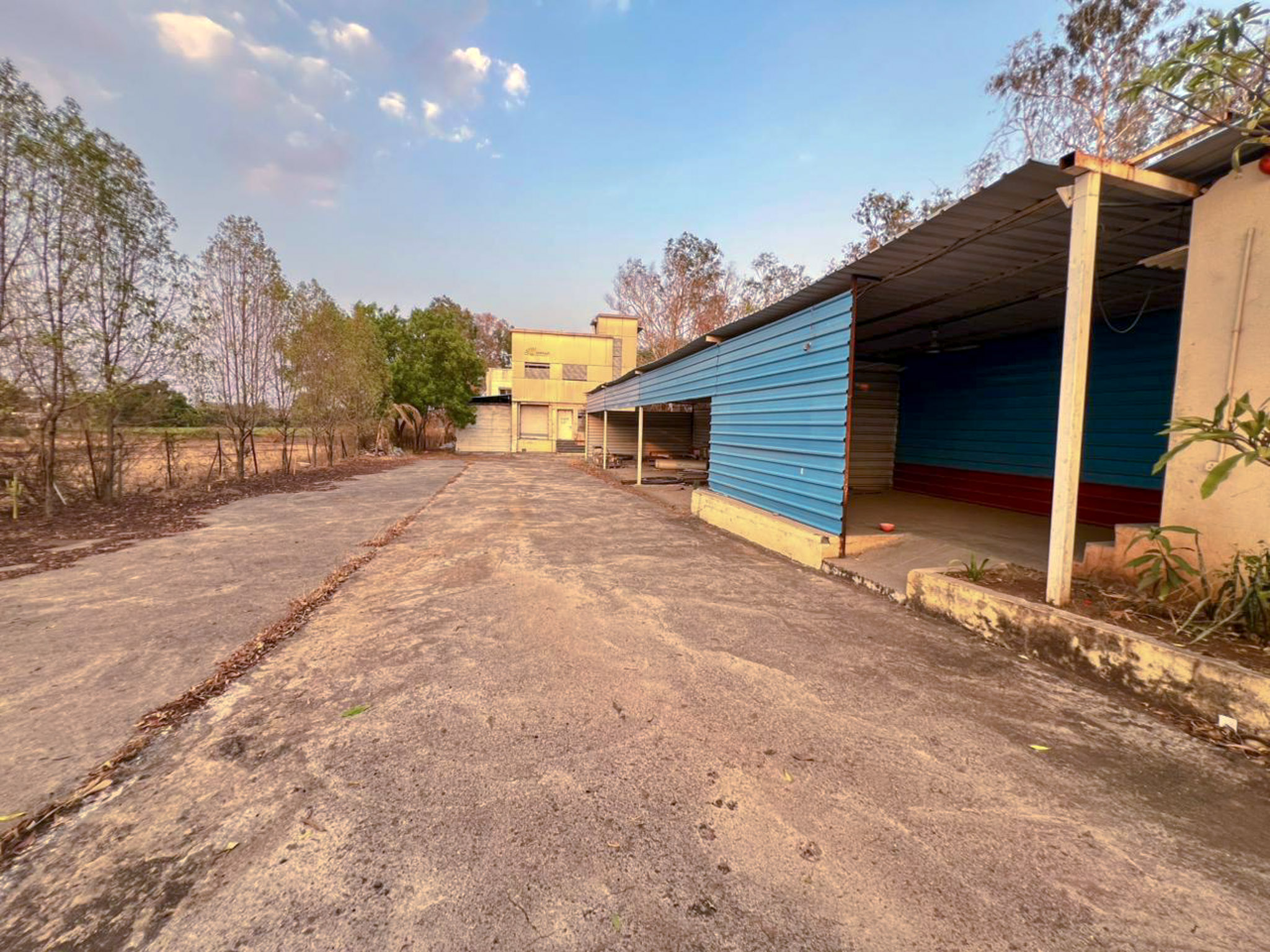 1384 square meter Industrial Plot with Factory Building for sale in INDUSTRIAL Eklahare — photo 2