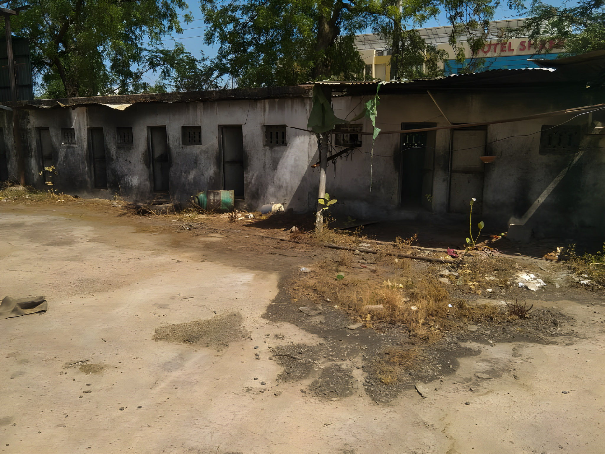 3604.1 square meter Industrial Plot with Factory Building for sale in Village: Samarvada, Ta- Dhanera Dhanera — photo 2