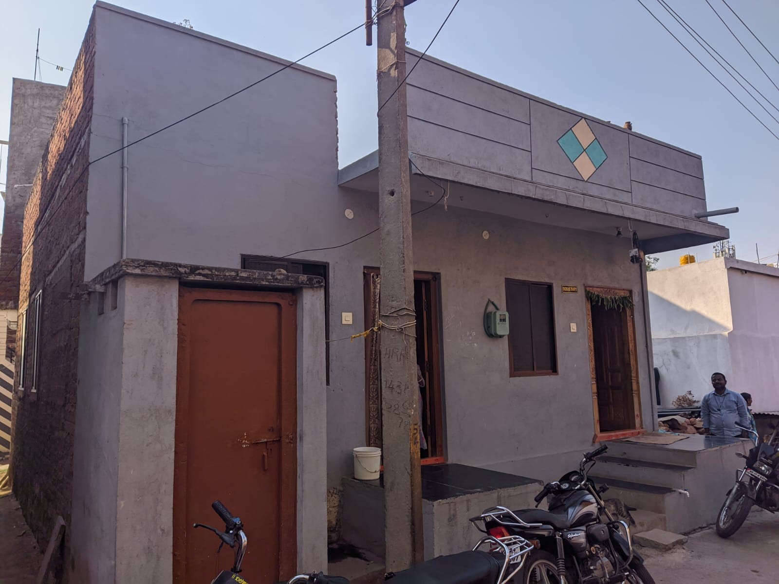 Individual House for sale in TMC No. 1976, CTS No. 296 situated at Ward 13, Saundatti, Tq: Saundatti, Dist: Belagavi Saundatti Yellamma — photo 1