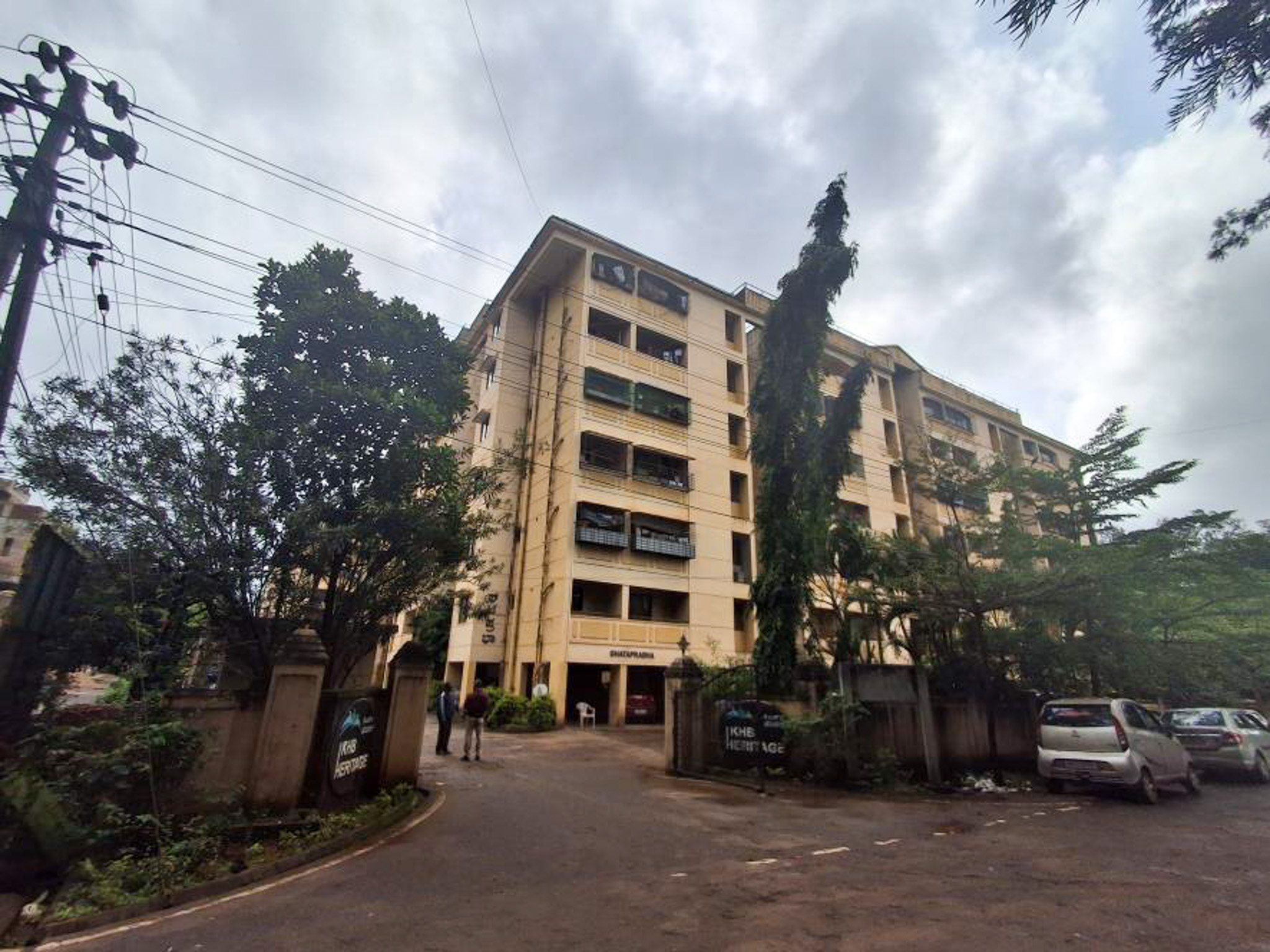 1200 square feet Flat for sale in BELAGAVI Belagavi — photo 3