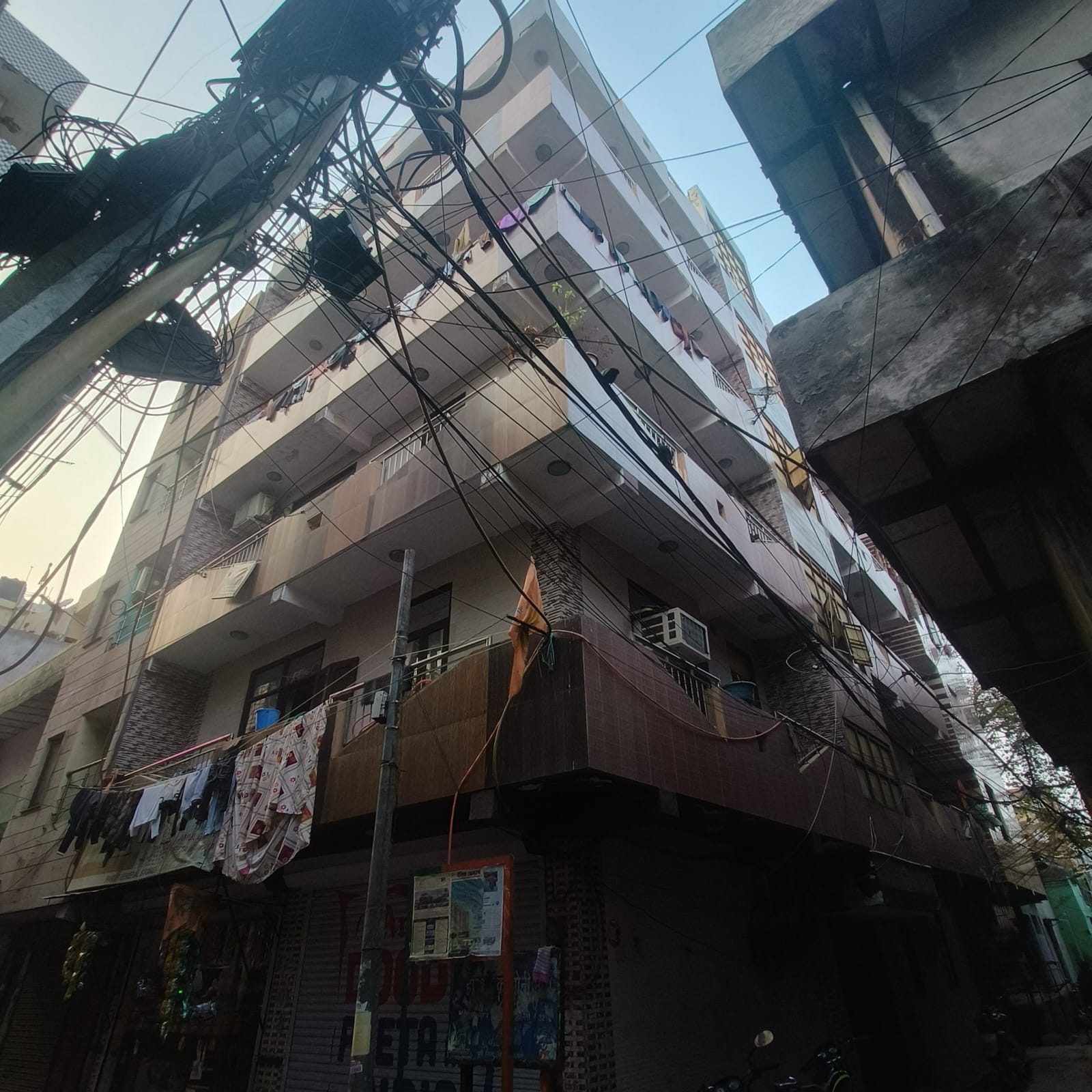 130 square yard Individual House for sale in Shahdara Delhi New Delhi — photo 1