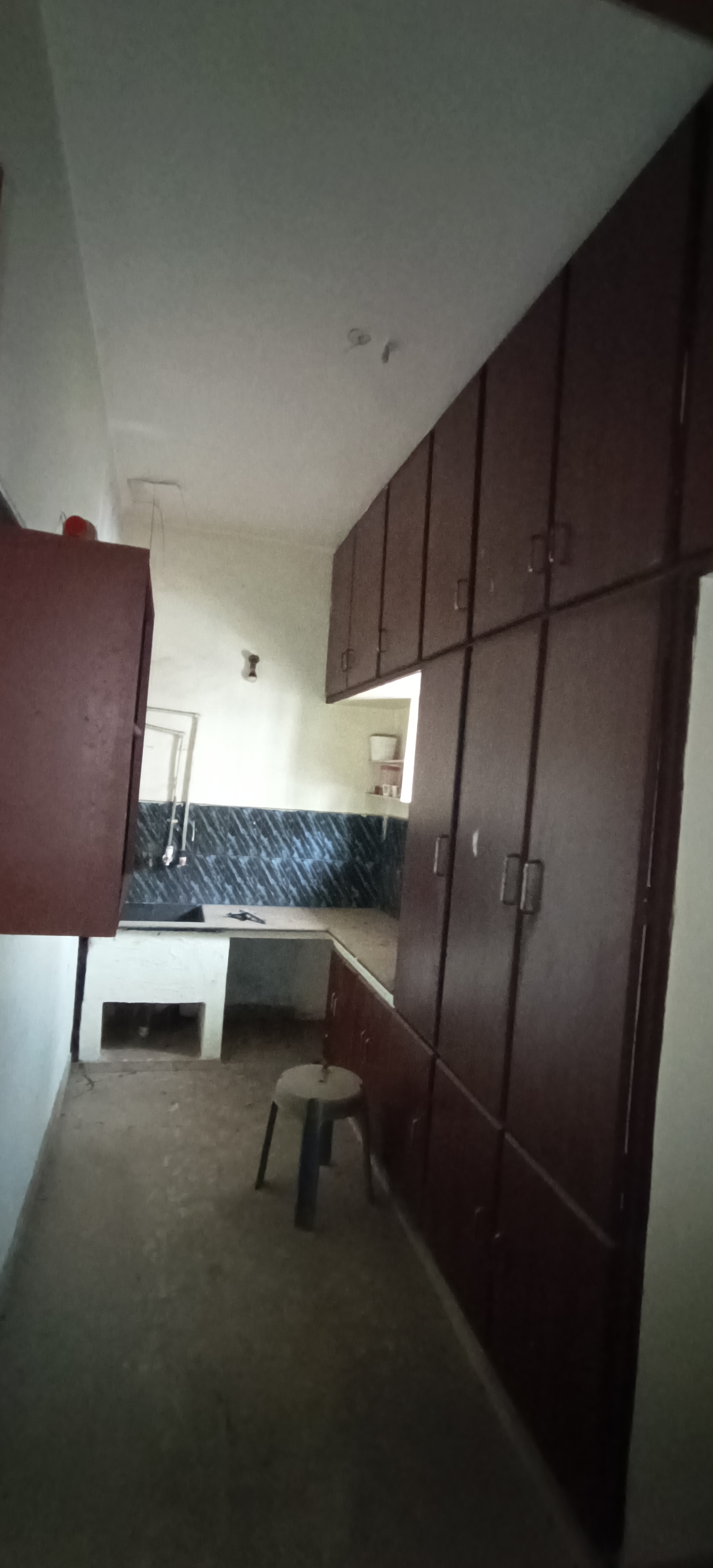 697 square feet Flat for sale in RAJU COMPLEX, Dibbala Road, Opp RTC Bus Depo Ongole — photo 4