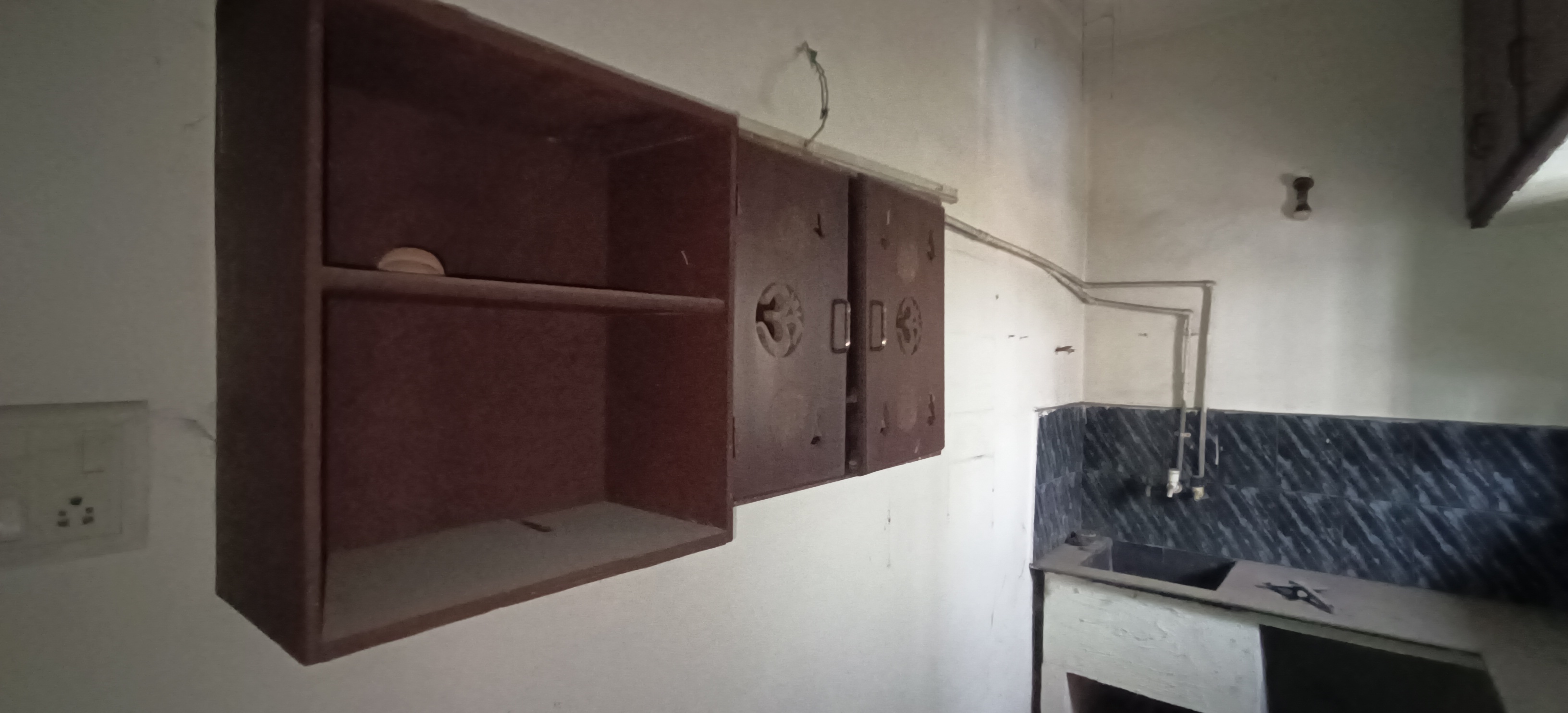 697 square feet Flat for sale in RAJU COMPLEX, Dibbala Road, Opp RTC Bus Depo Ongole — photo 1