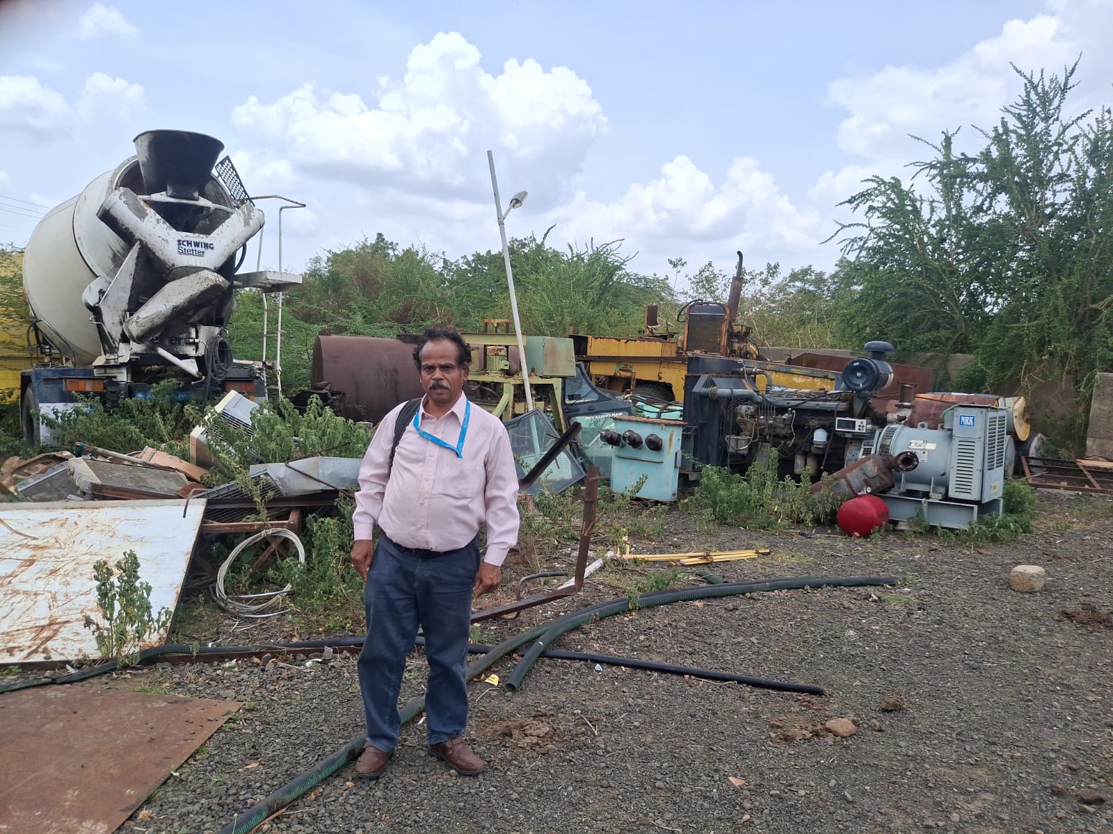 CONSTRUCTION MACHINERY AND OTHER METAL EQUIPEMENTS for sale in SHIRUR Kamatgi — photo 3