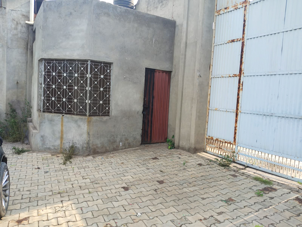 Industrial Plot with Factory Building for sale in Goraya — photo 5