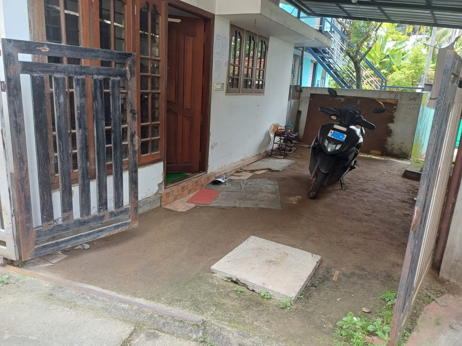 967 square feet Individual House for sale in ELAMAKKARA Kochi — photo 4