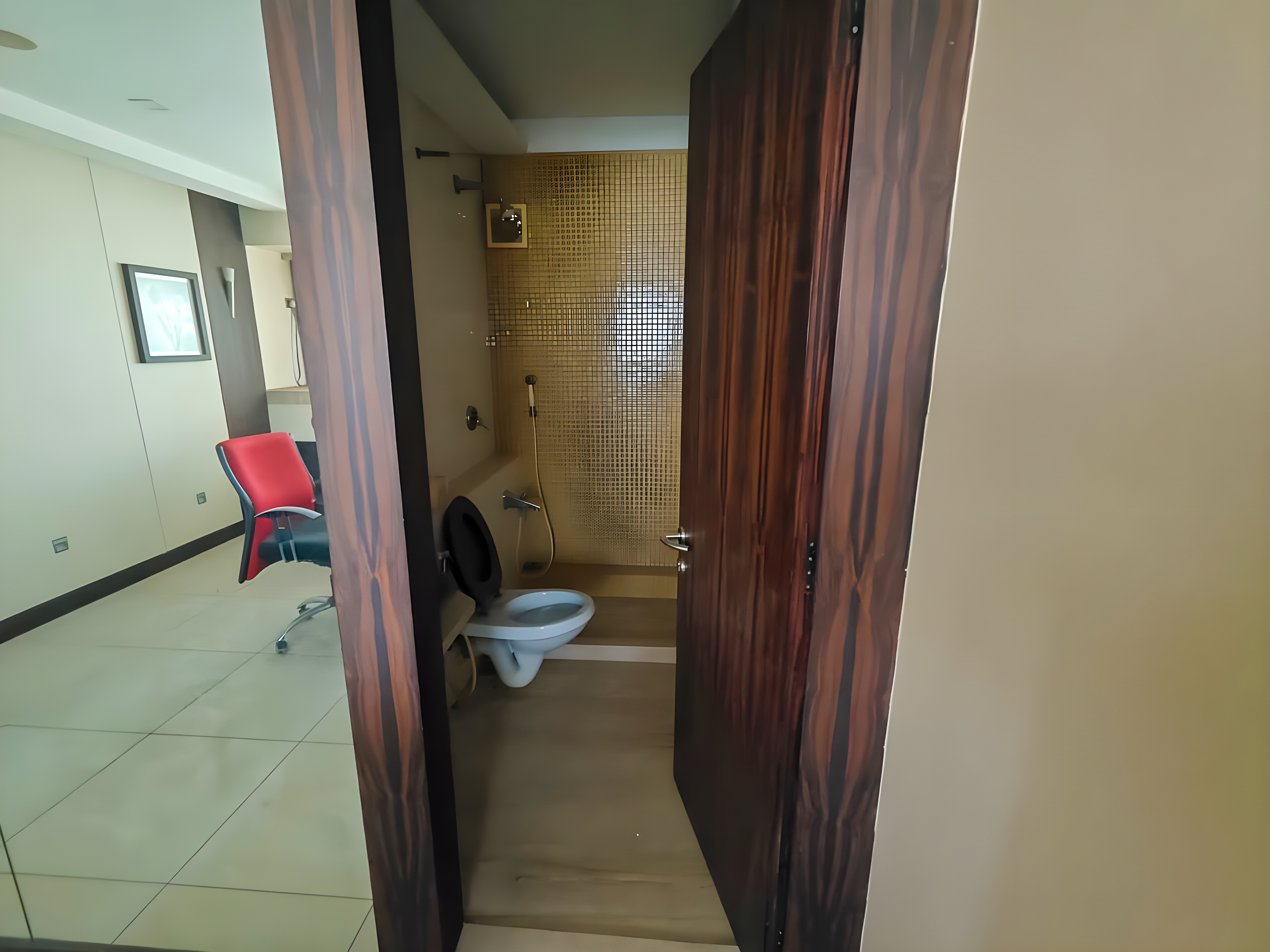 Office for sale in Mumbai — photo 14