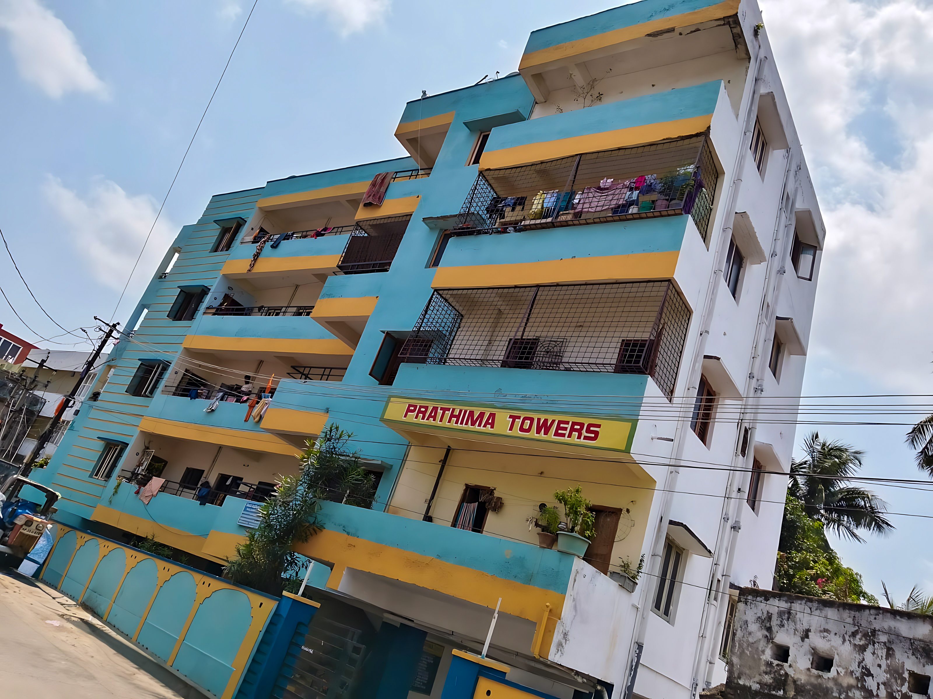 Flat for sale in FLAT NO.403, PRATHIMA TOWERS, D.NO.13-5-1, T SURVEY NO.1142, KURELLAVARI VEEDHI, M C WARD NO.13, Gajularega — photo 4