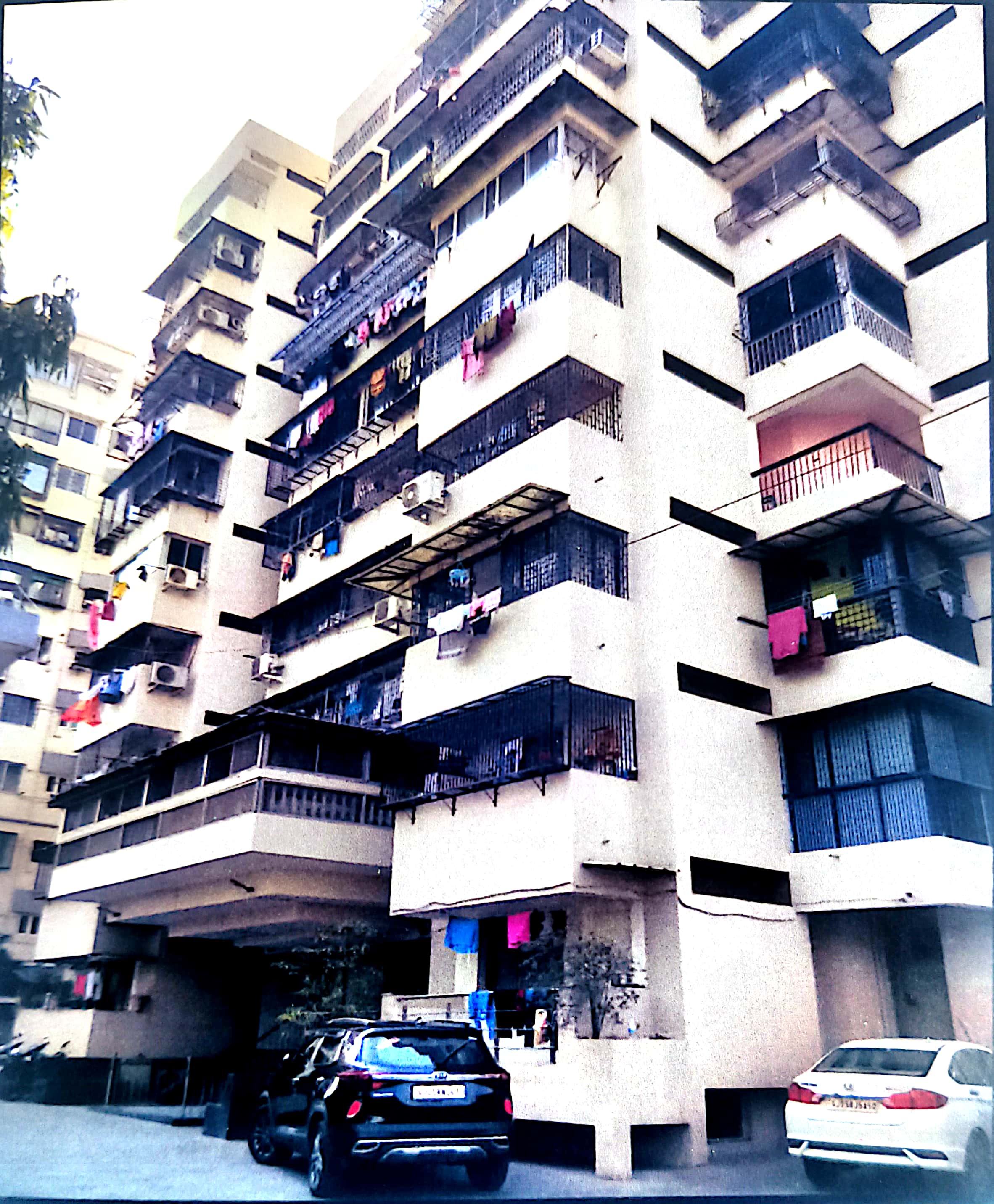 Flat for sale in Surat — photo 2