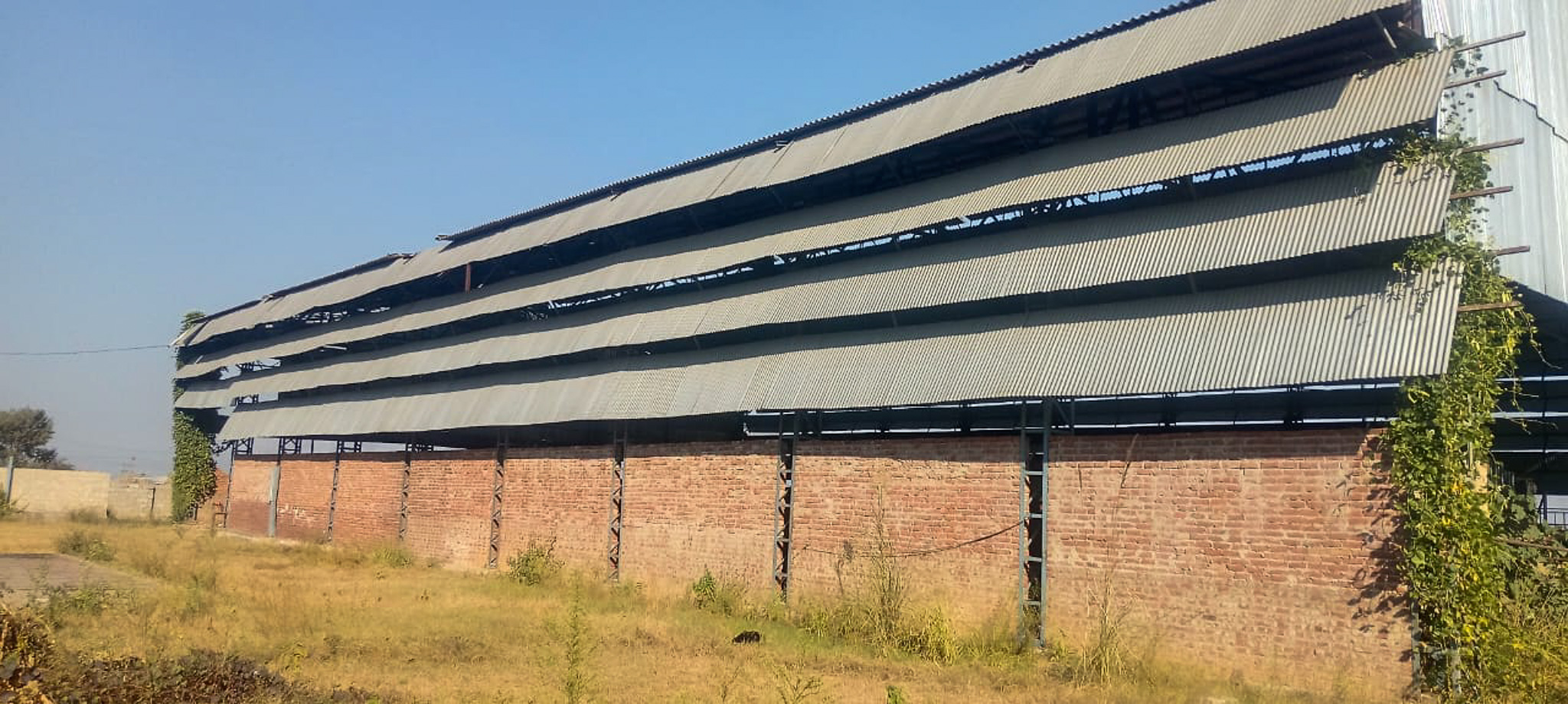 4731 square meter Industrial Plot with Factory Building for sale in VPO Bela Bathri ,Tehsil Haroli, District Una Santokhgarh — photo 1