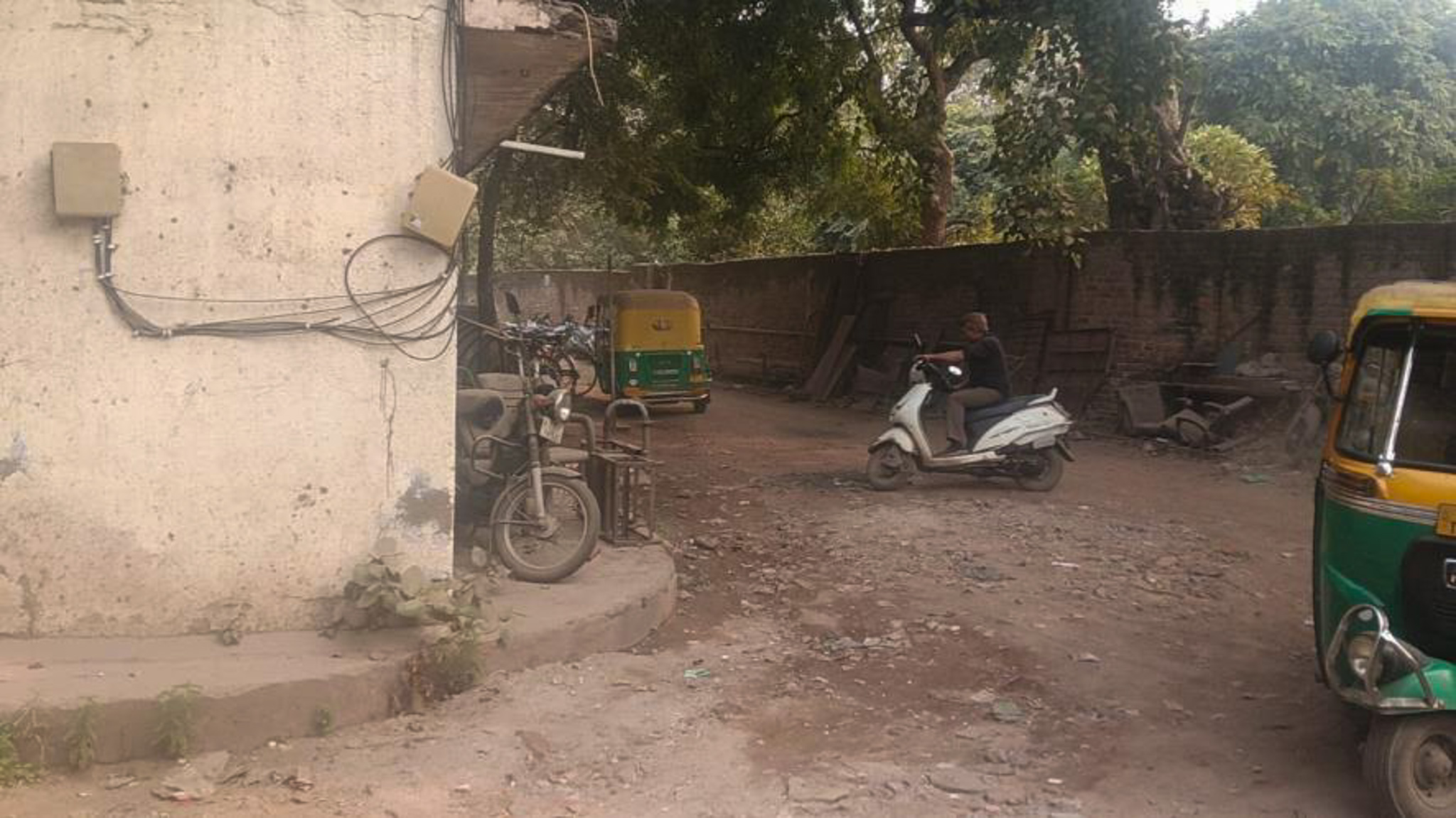 Godowns for sale in Shahibaug Ahmedabad — photo 13
