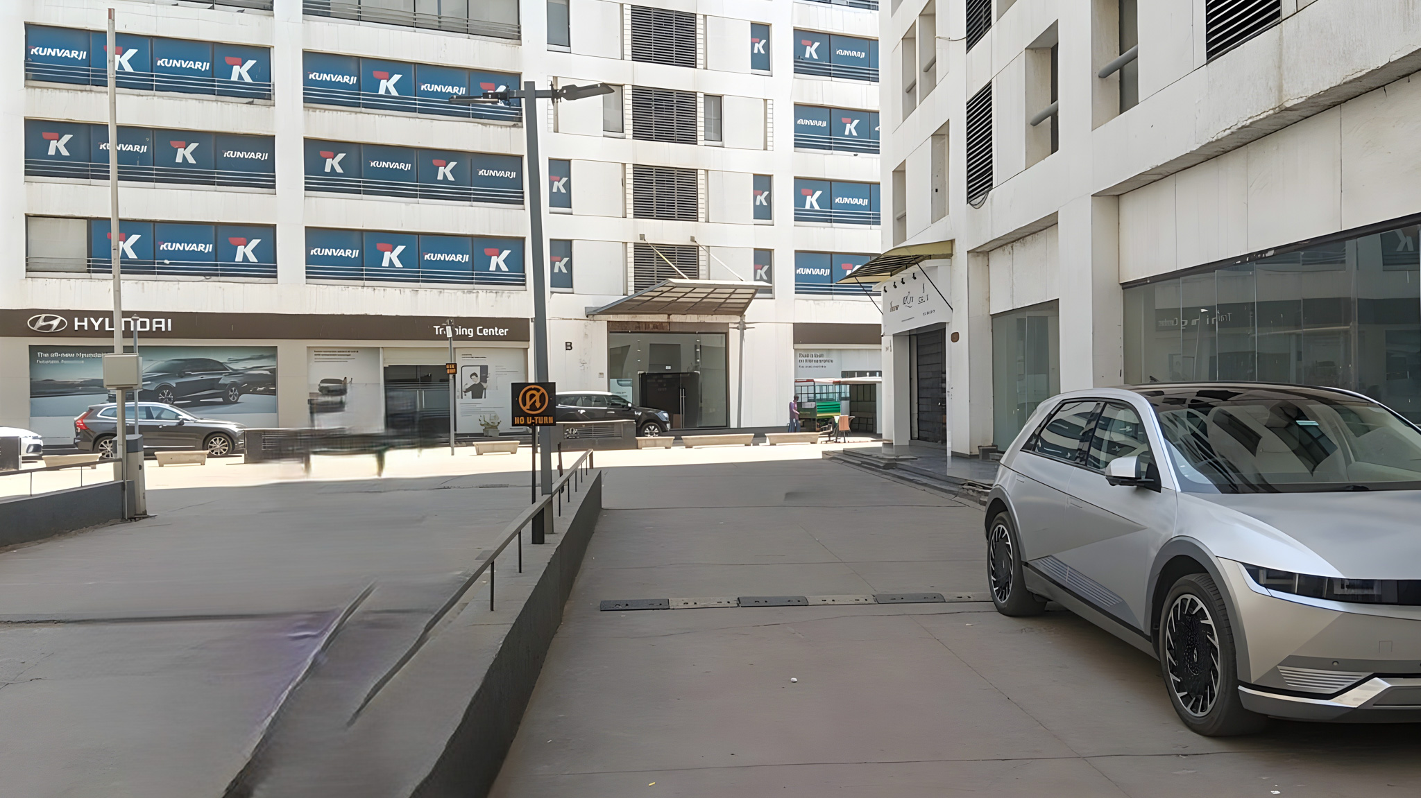 108.73 square meter Office for sale in makarba Ahmedabad Ahmedabad — photo 3
