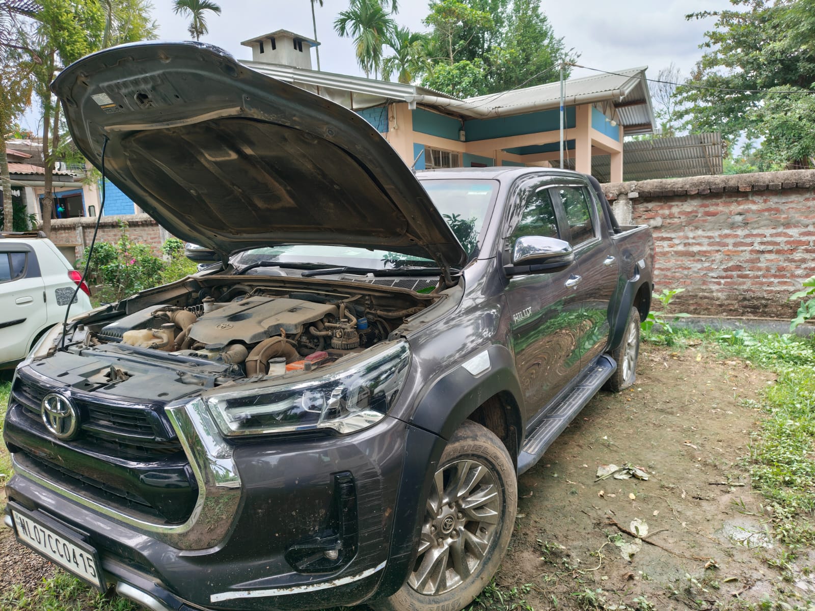 TOYOTA HILUX HIGH MT for sale in Dimapur — photo 6