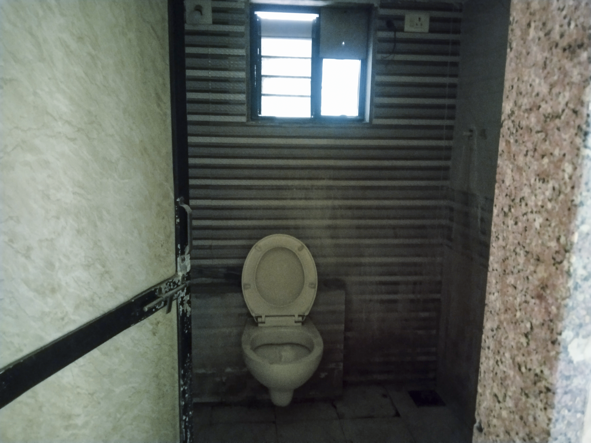1304 square feet Flat for sale in Vadodara — photo 14
