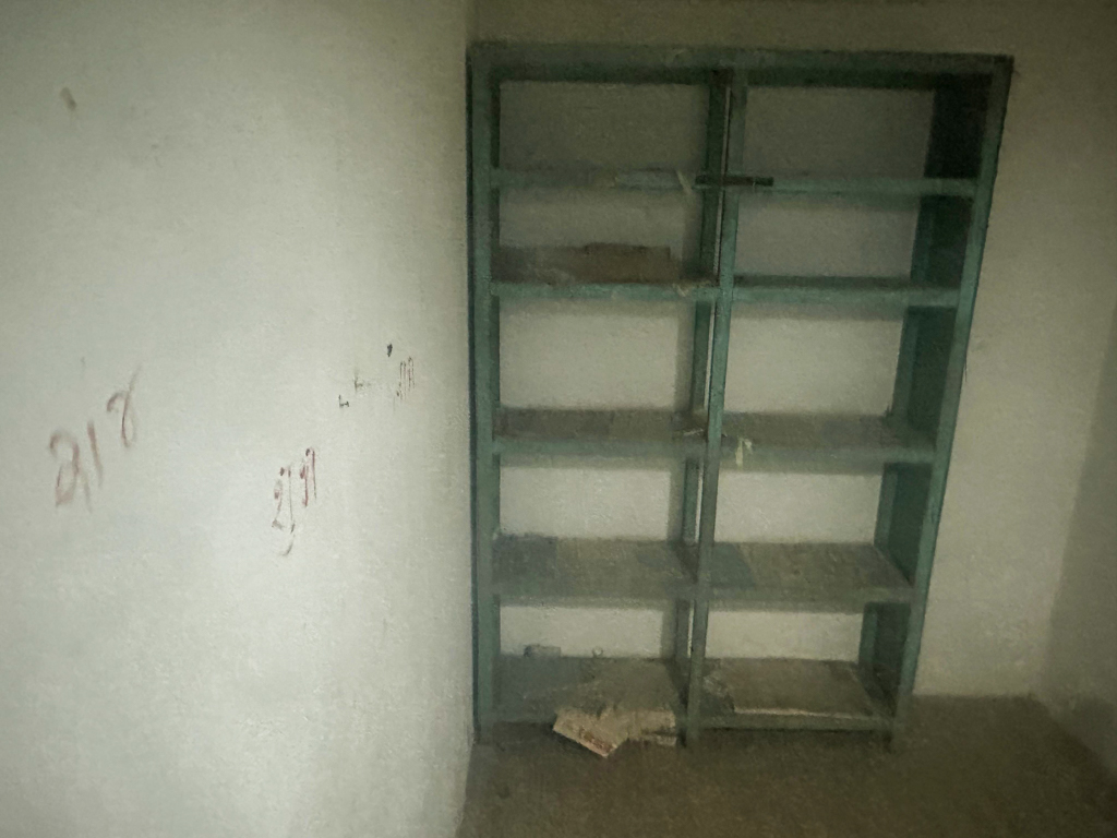 Shops for sale in vesu Surat — photo 6