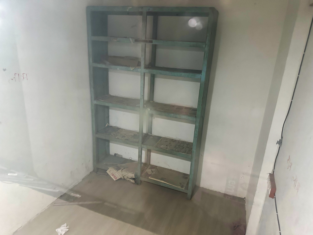 Shops for sale in vesu Surat — photo 4
