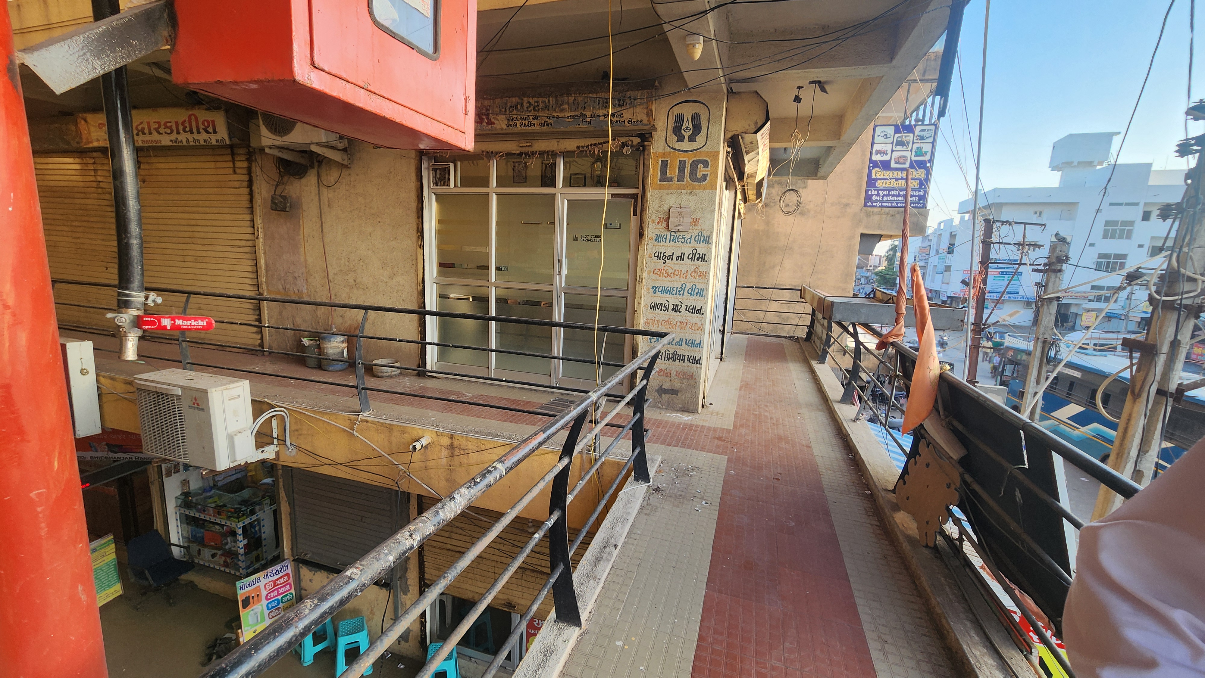 13.27 square meter Shops for sale in Amreli — photo 3