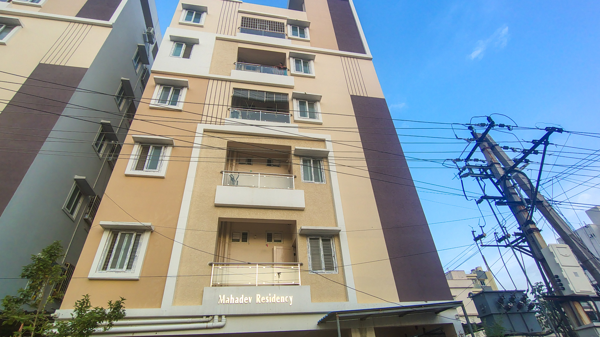 2 BHK Flat for sale in MAHADEV RESIDENCY, THOTA VARI STREET, VIJAYAWADA Vijayawada — photo 2