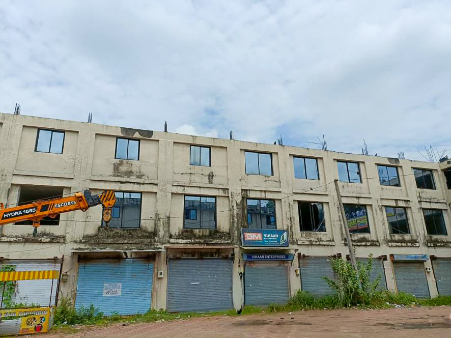 Shops for sale in Petlad Petlad — photo 1
