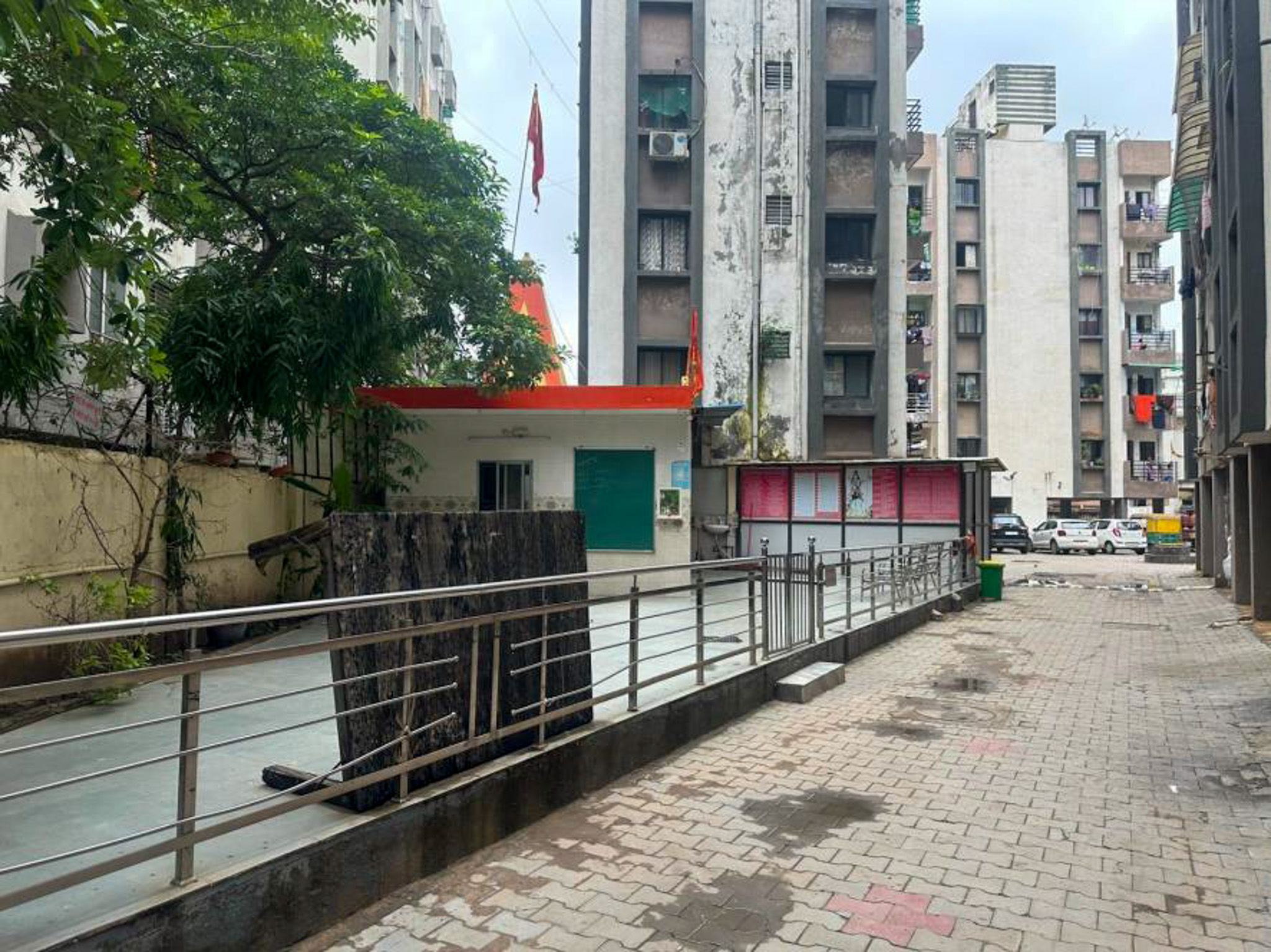 Flat for sale in SHREEYA RESIDENCY NEAR HARIOM SOCIETY SP RING ROAD GOKUL NAGAR ODHAV AHMEDABAD Ahmedabad — photo 16
