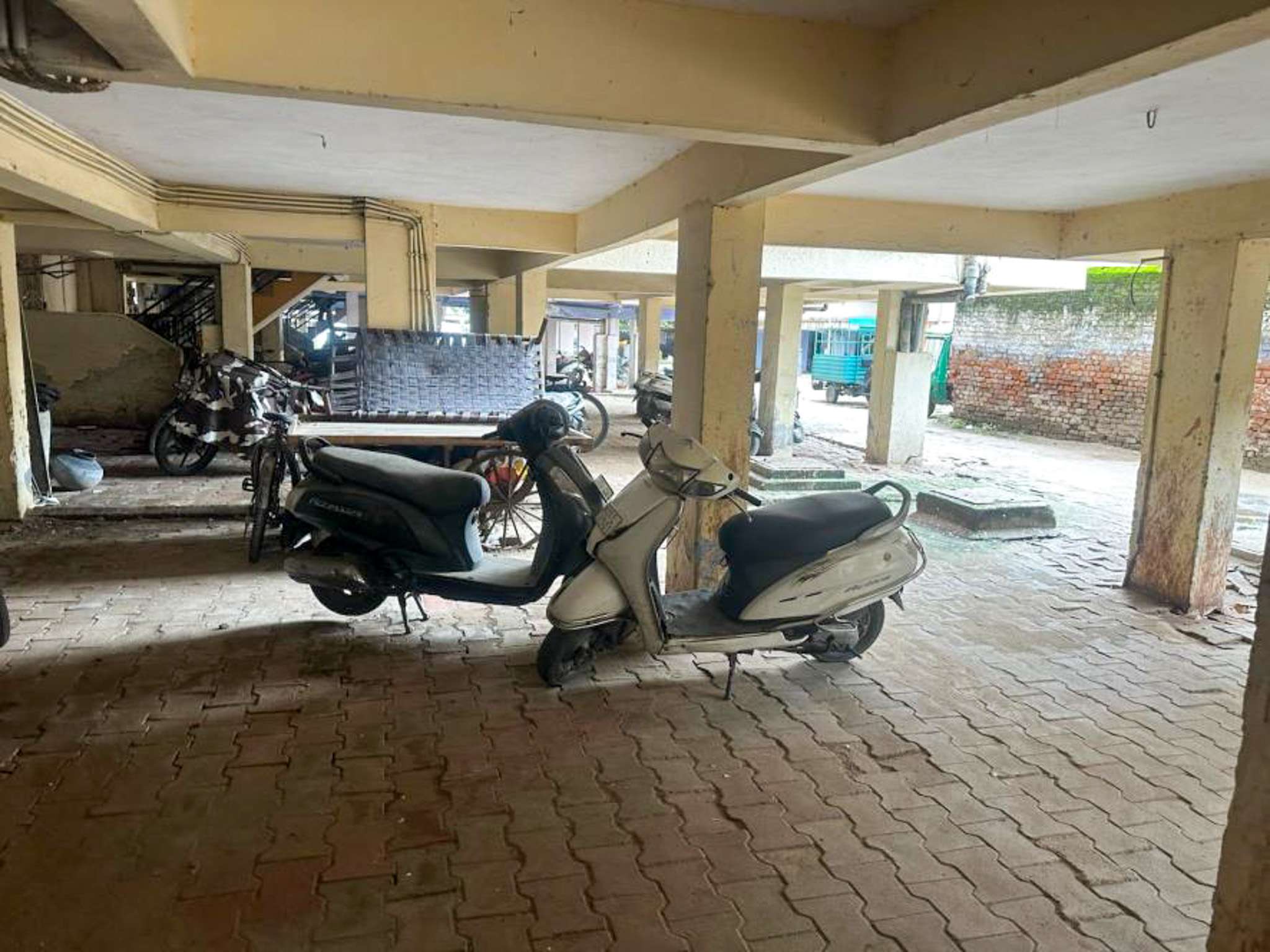 Flat for sale in Satyam Apartment Rakhial Maninagar Ahmedabad — photo 2