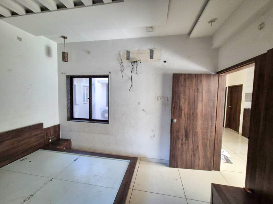 3 BHK Flat for sale in Vina Apartment, Urban Rajkot — photo 17