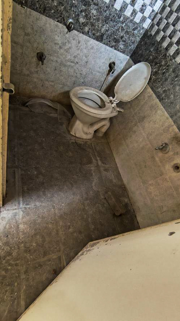 3 BHK Flat for sale in Radhe Complex, Urban Rajkot — photo 12