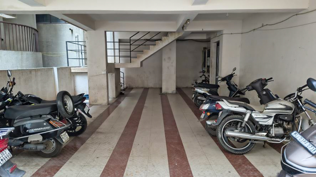 3 BHK Flat for sale in Radhe Complex, Urban Rajkot — photo 51
