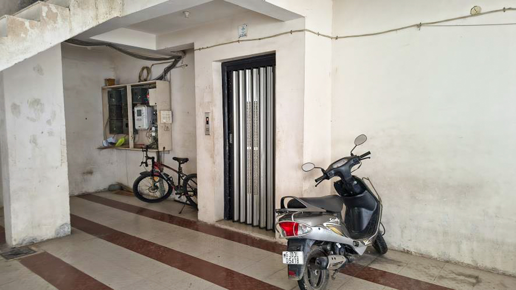 3 BHK Flat for sale in Radhe Complex, Urban Rajkot — photo 52