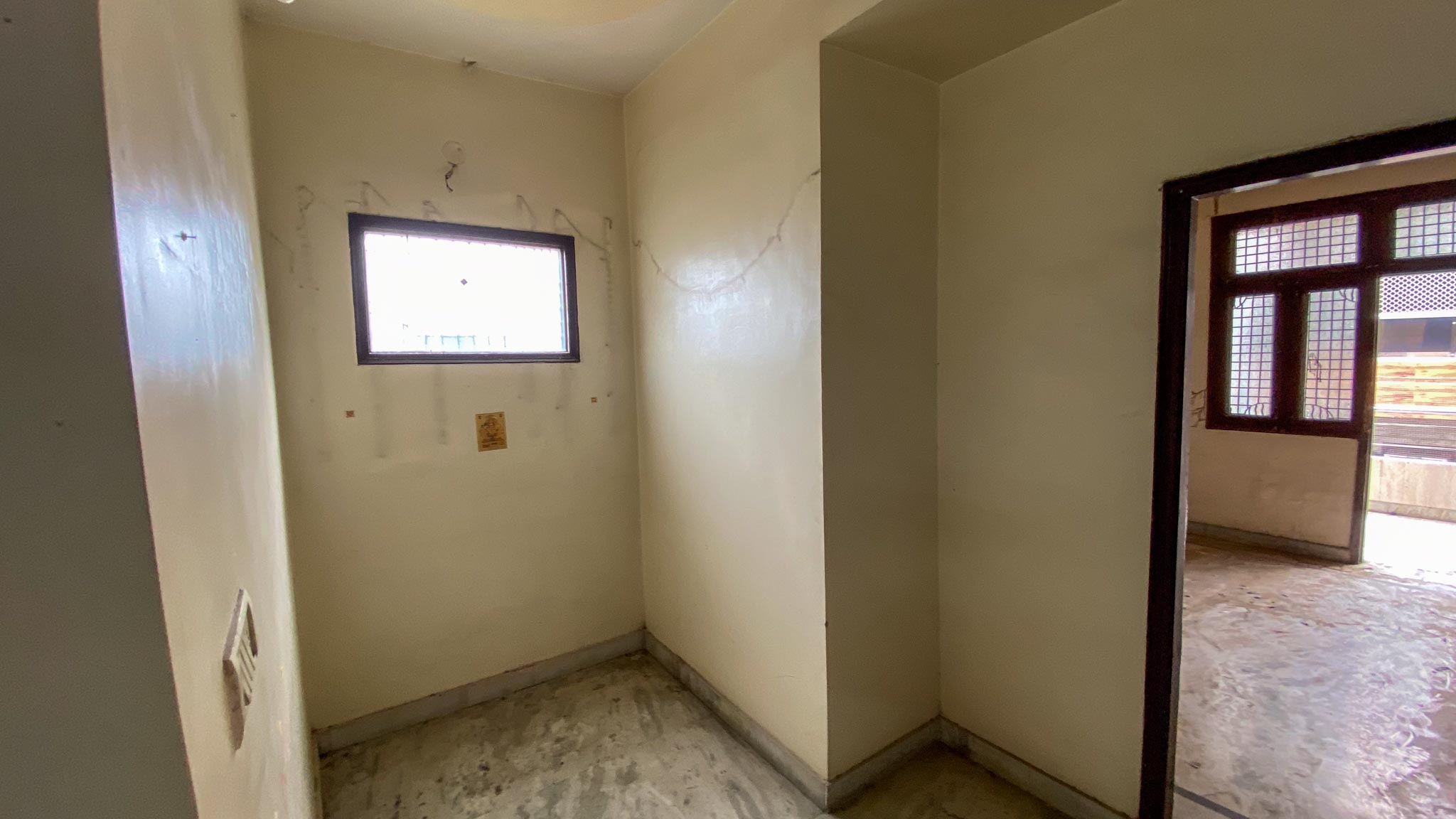 1350 square feet Flat for sale in Bhajanpura New Delhi — photo 5