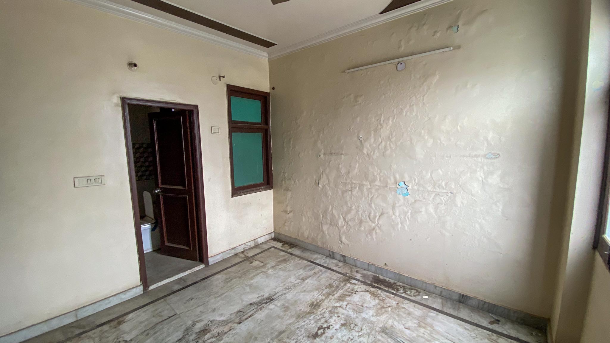 1350 square feet Flat for sale in Bhajanpura New Delhi — photo 10