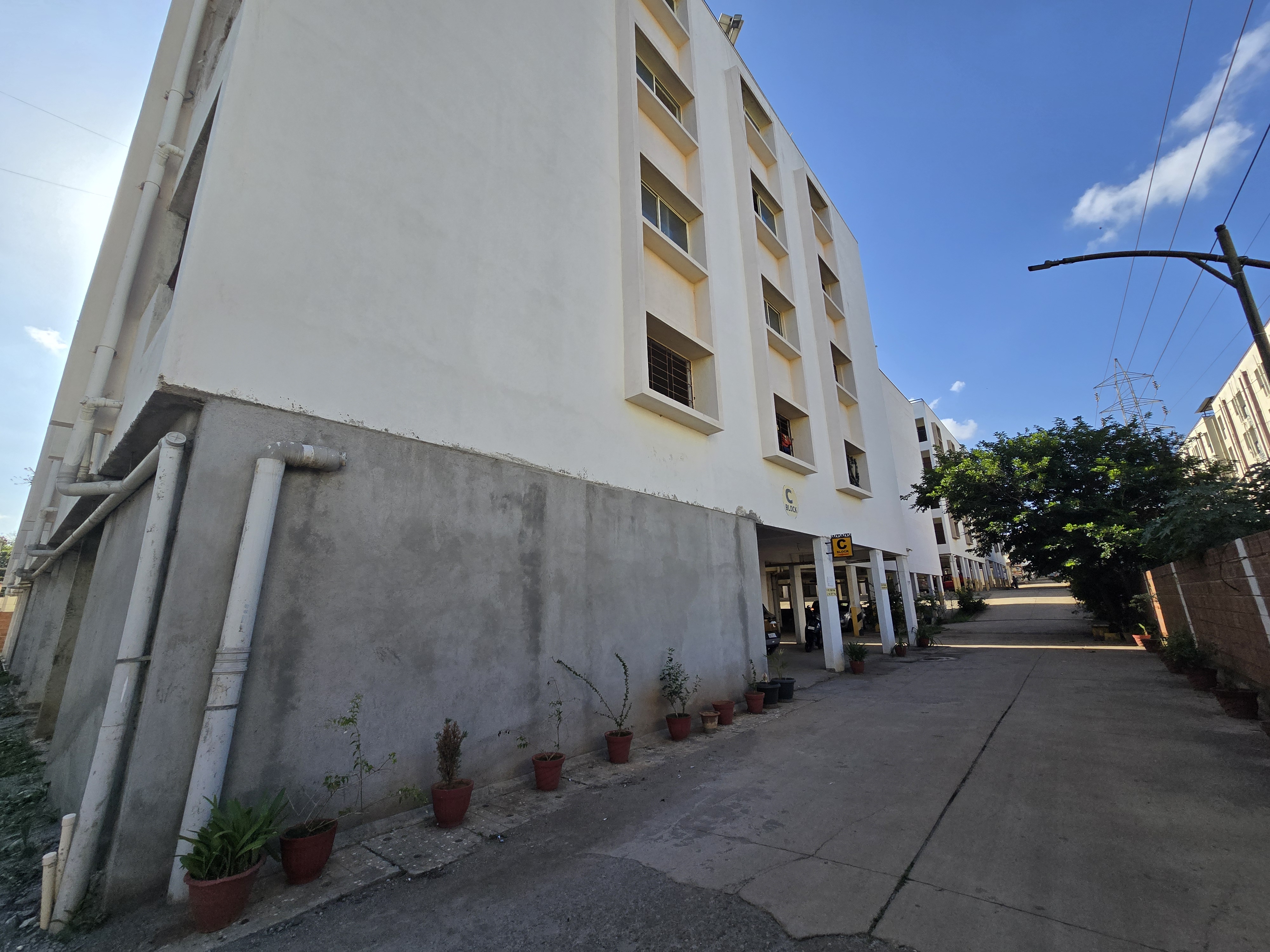 1089 square feet Flat for sale in Bengaluru — photo 1