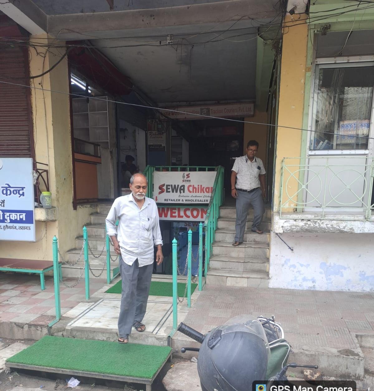 400 square feet Shops for sale in Kalli Pashchim — photo 1