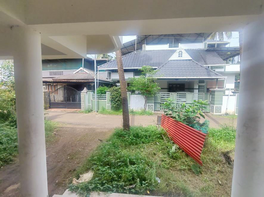 2000 square feet Individual House for sale in C A COLLINS AND C A RAPHY, OLLUR Nenmenikkara — photo 23