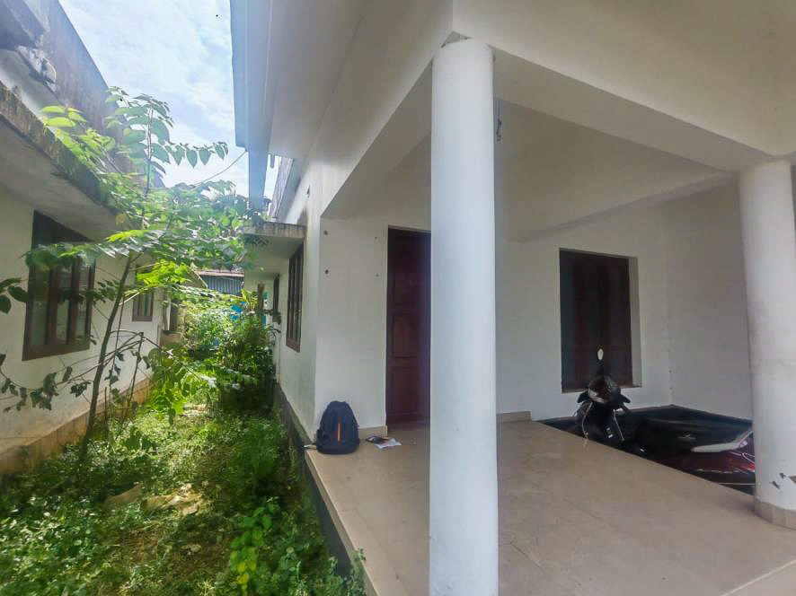 2000 square feet Individual House for sale in C A COLLINS AND C A RAPHY, OLLUR Nenmenikkara — photo 32