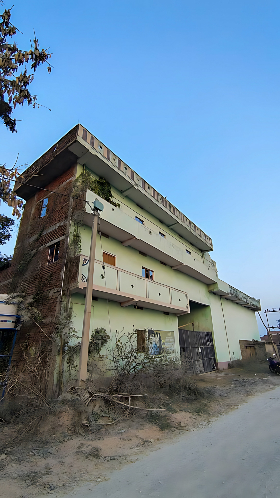 Industrial Plot with Factory Building for sale in kudra Bhabua — photo 4