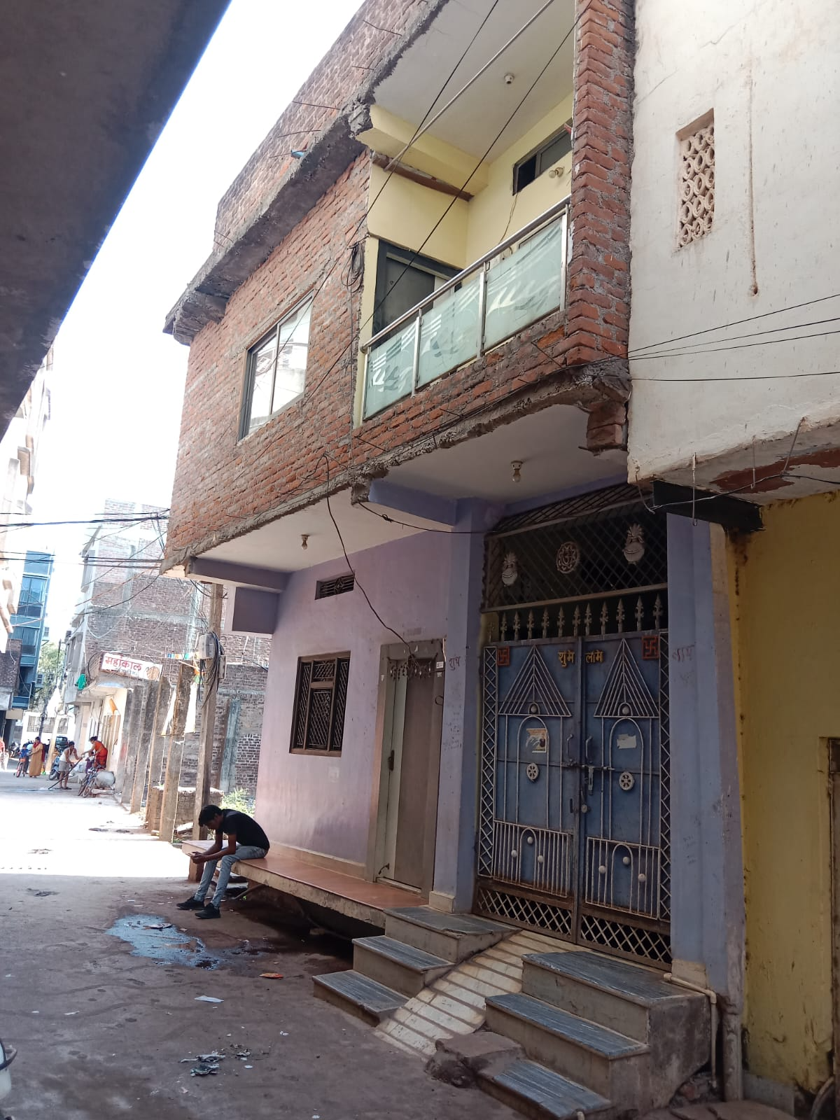 400 square feet Individual House for sale in Ashoknagar — photo 1